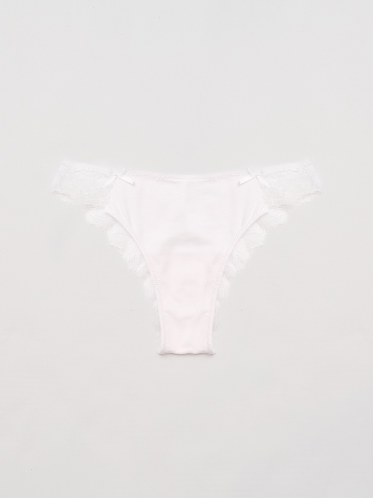 Трусы бразильяна с кружевом