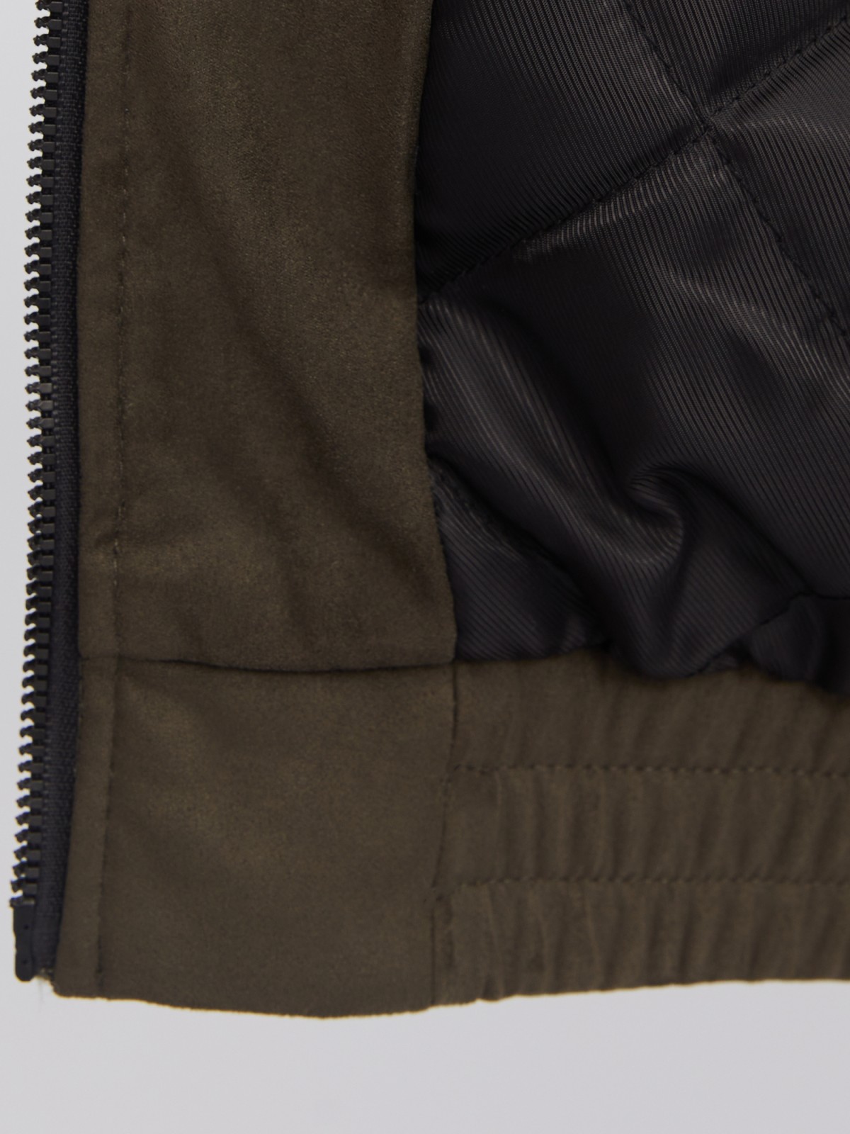 Утеплённая куртка из экозамши на синтепоне с воротником-стойкой