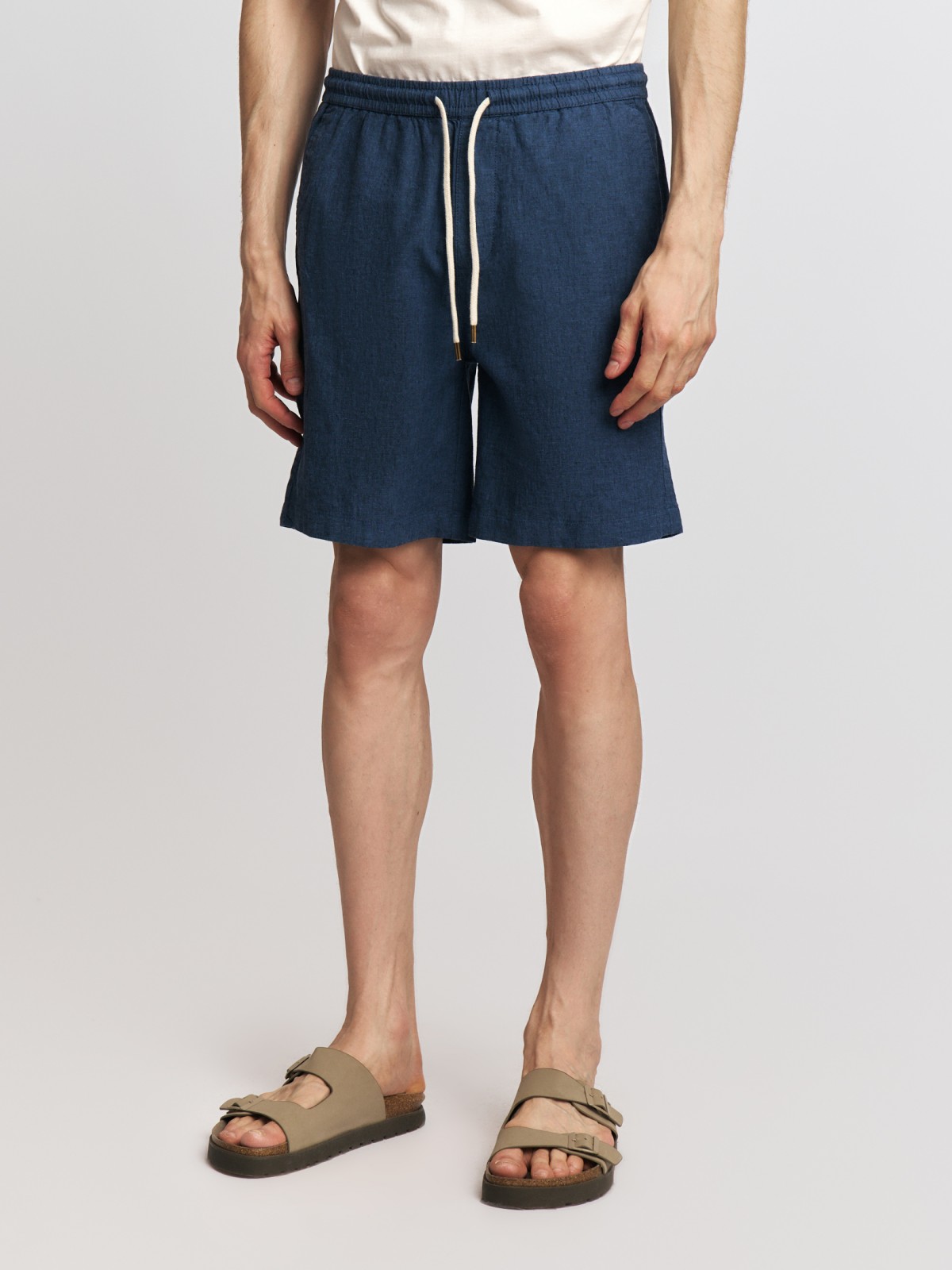 Удлинённые льняные шорты на резинке