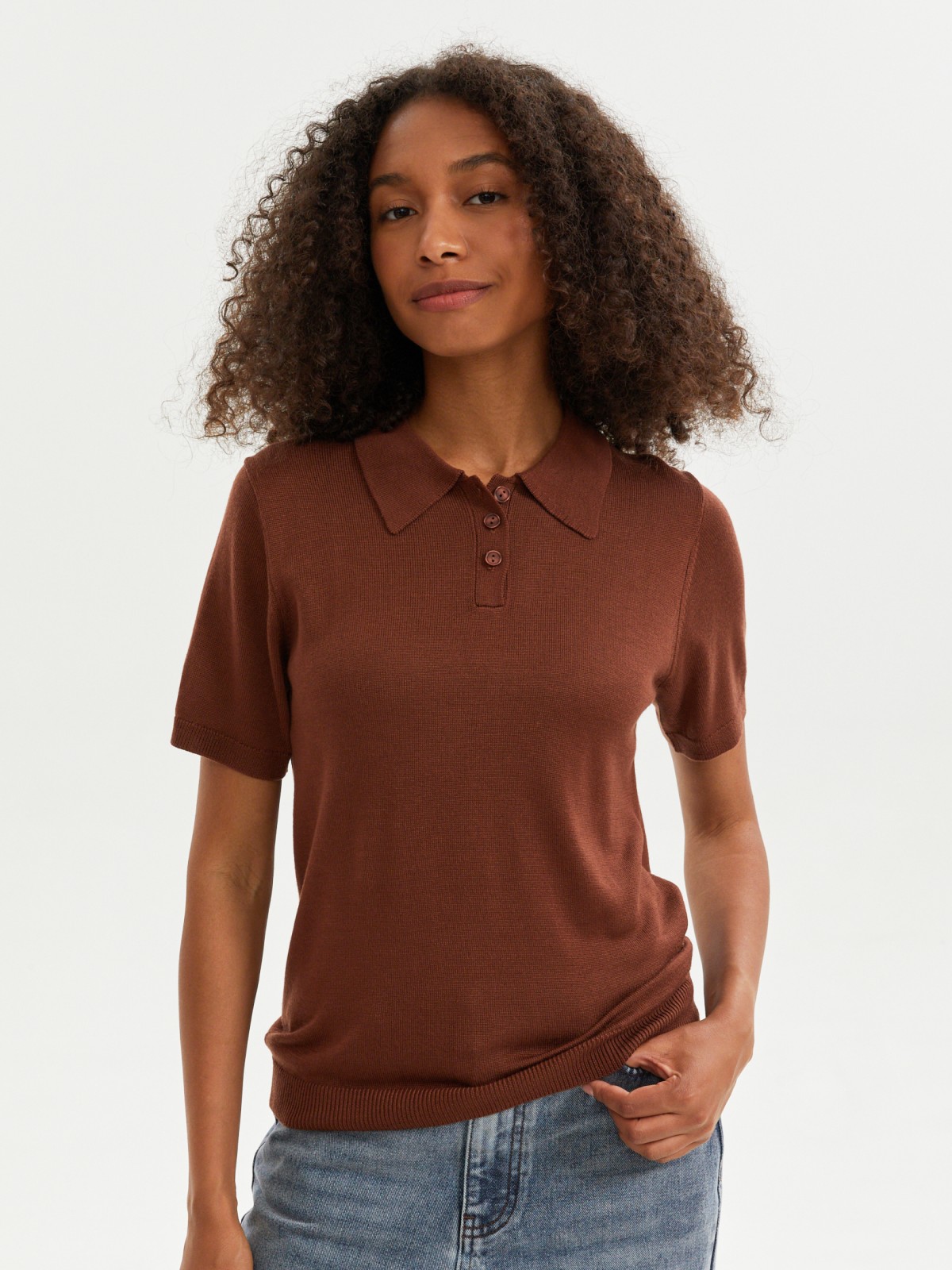 Вязаный джемпер с отложным воротником поло