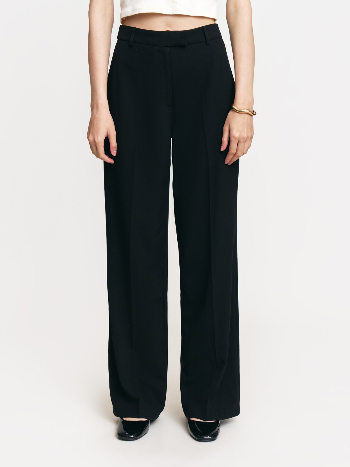 Брюки прямого силуэта со стрелками