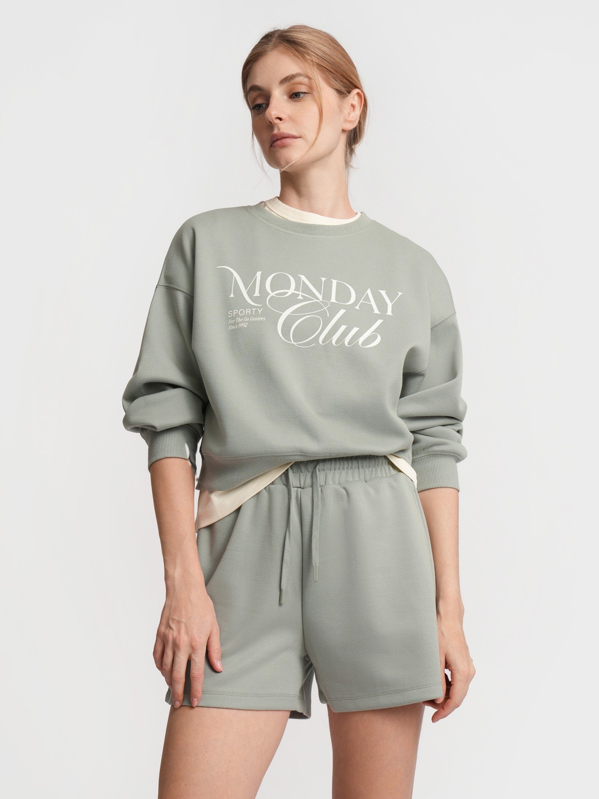 Толстовка с длинными  рукавами