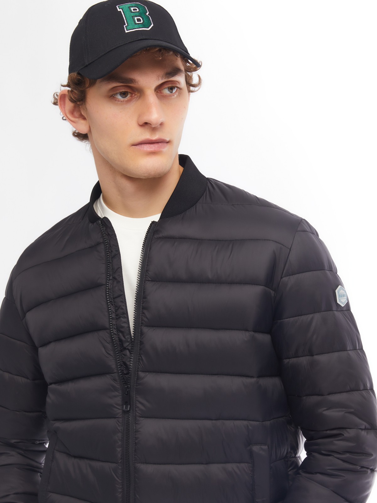 Лёгкая утеплённая куртка-бомбер с воротником-стойкой zolla 014125102094, цвет черный, размер S - фото 4