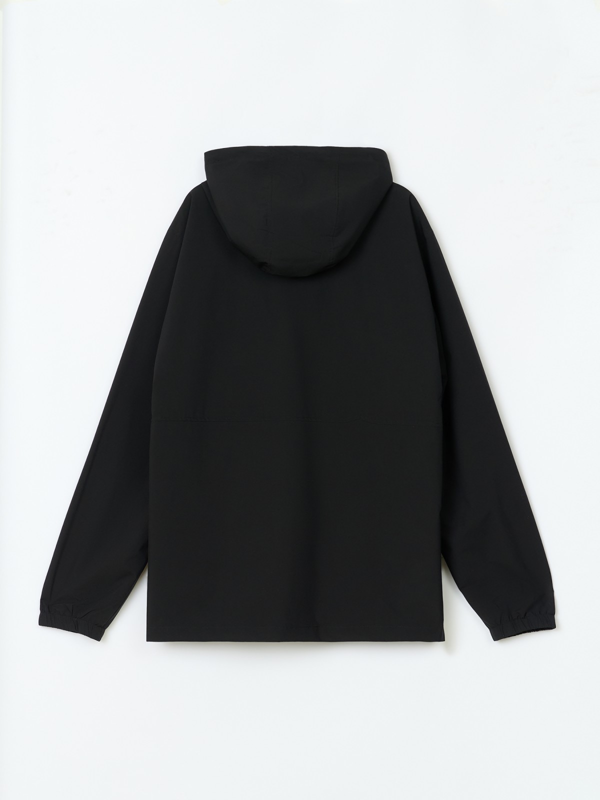 Куртка-ветровка с капюшоном