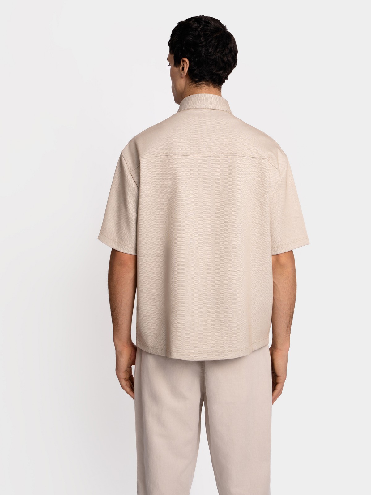 Рубашка с  короткими рукавами