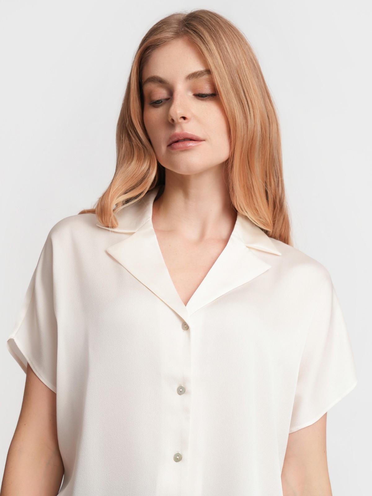 Блузка с короткими рукавами