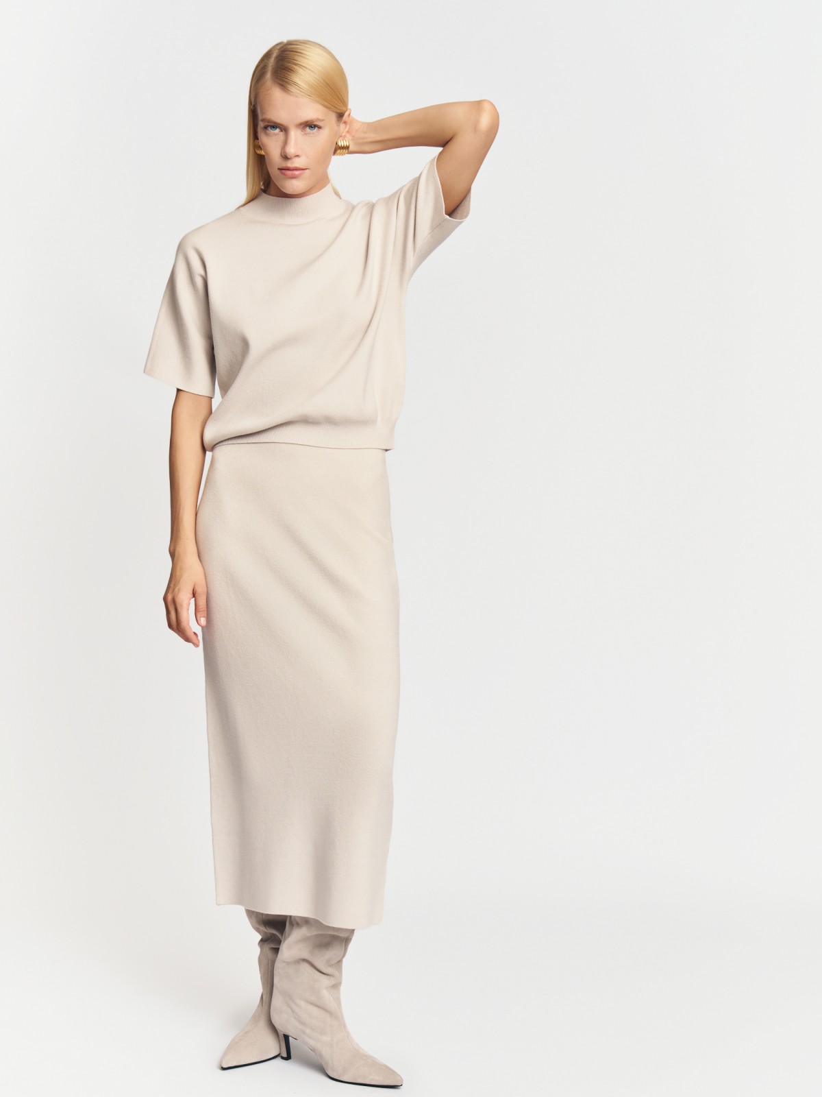 Вязаный джемпер с коротким рукавом летучая мышь