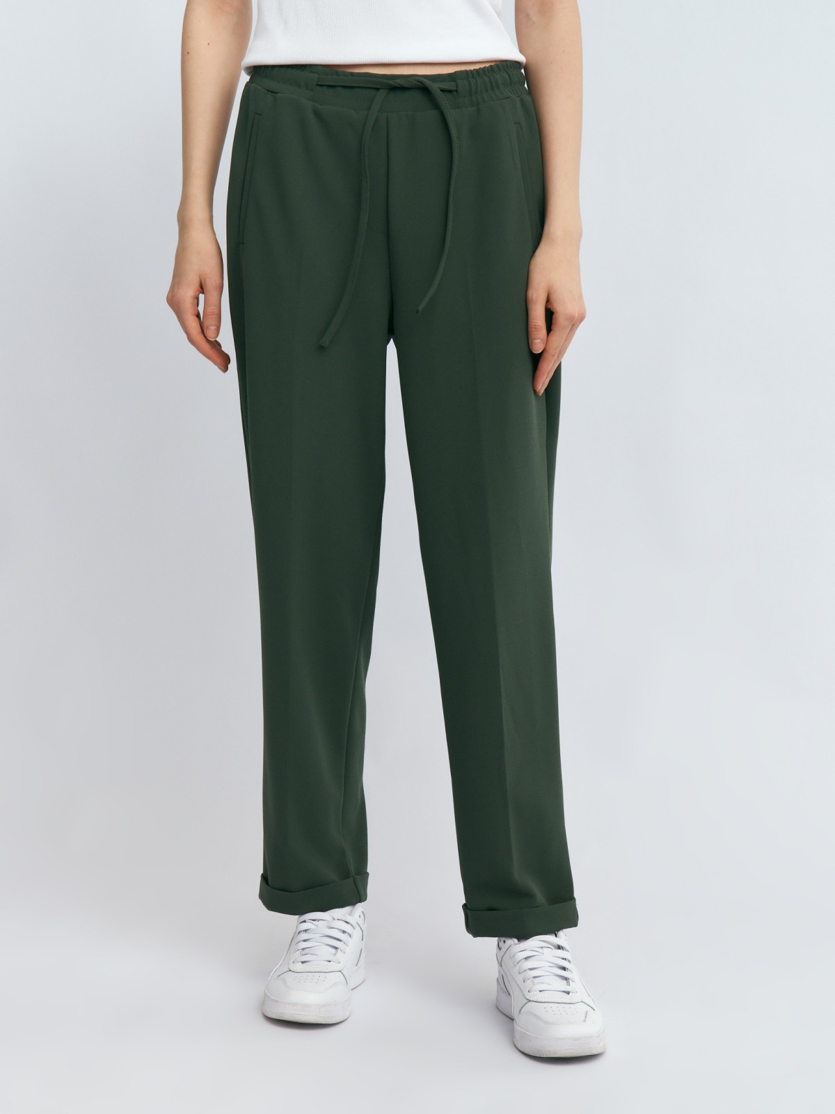 Брюки-джоггеры на резинке со стрелками