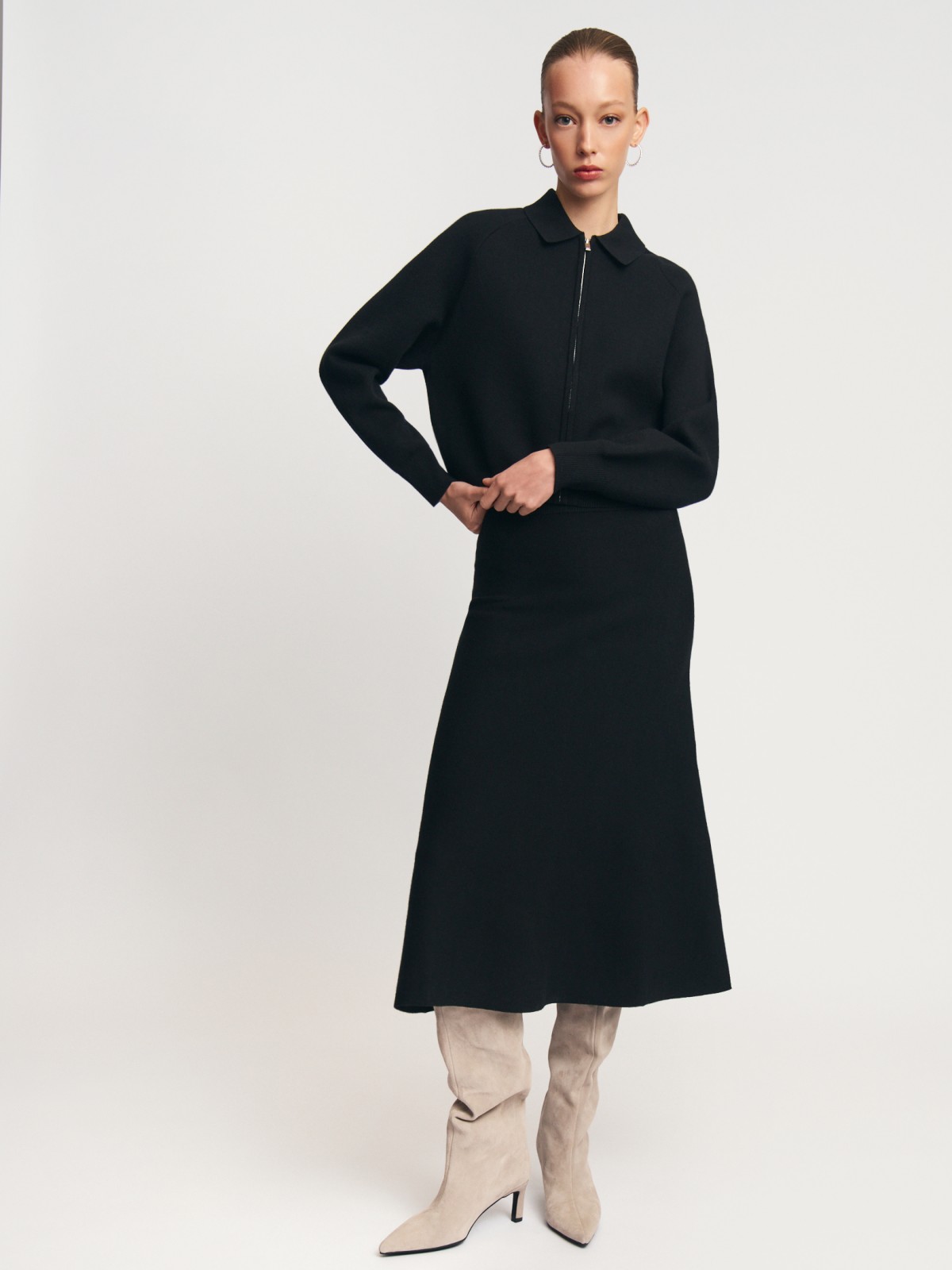 Трикотажная юбка миди