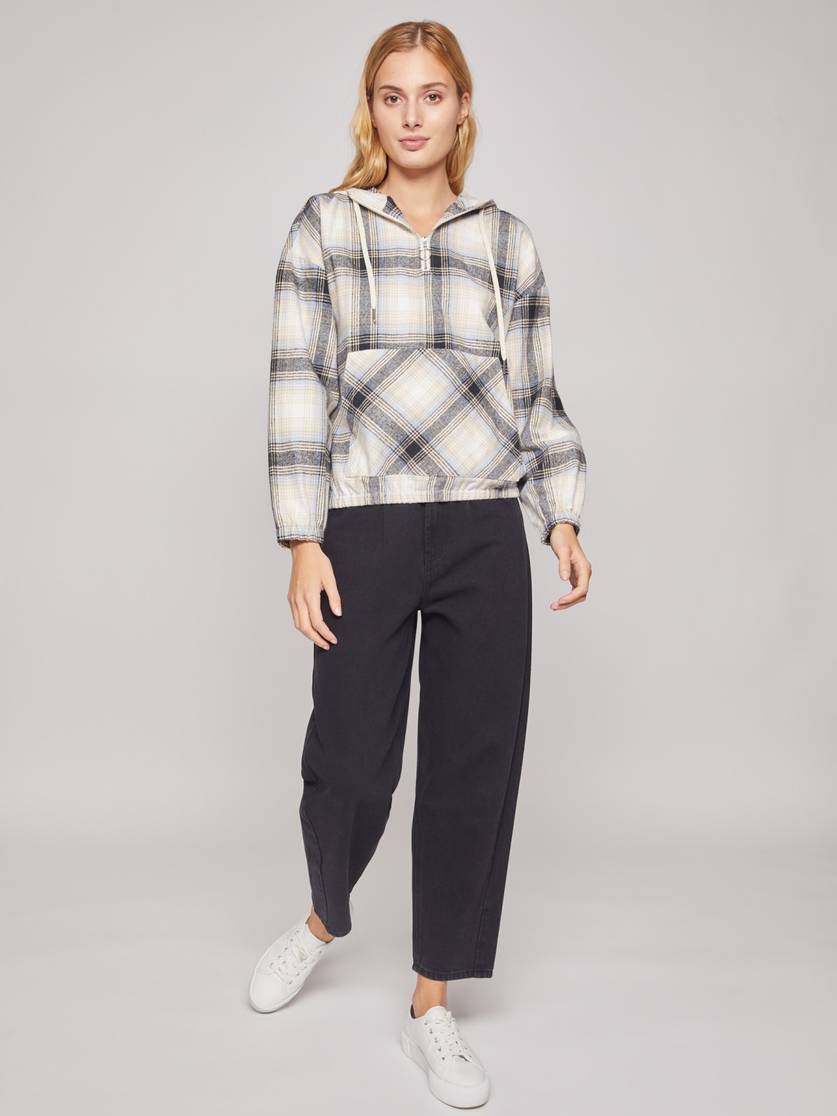 Джинсы силуэта Slouchy