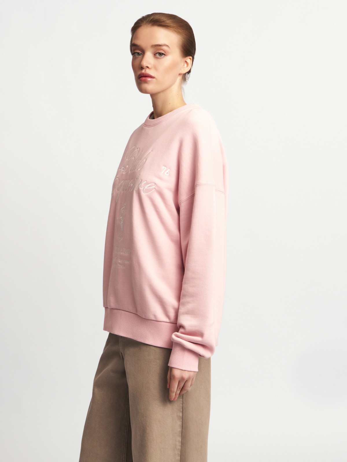 Свитшот оверсайз с надписью