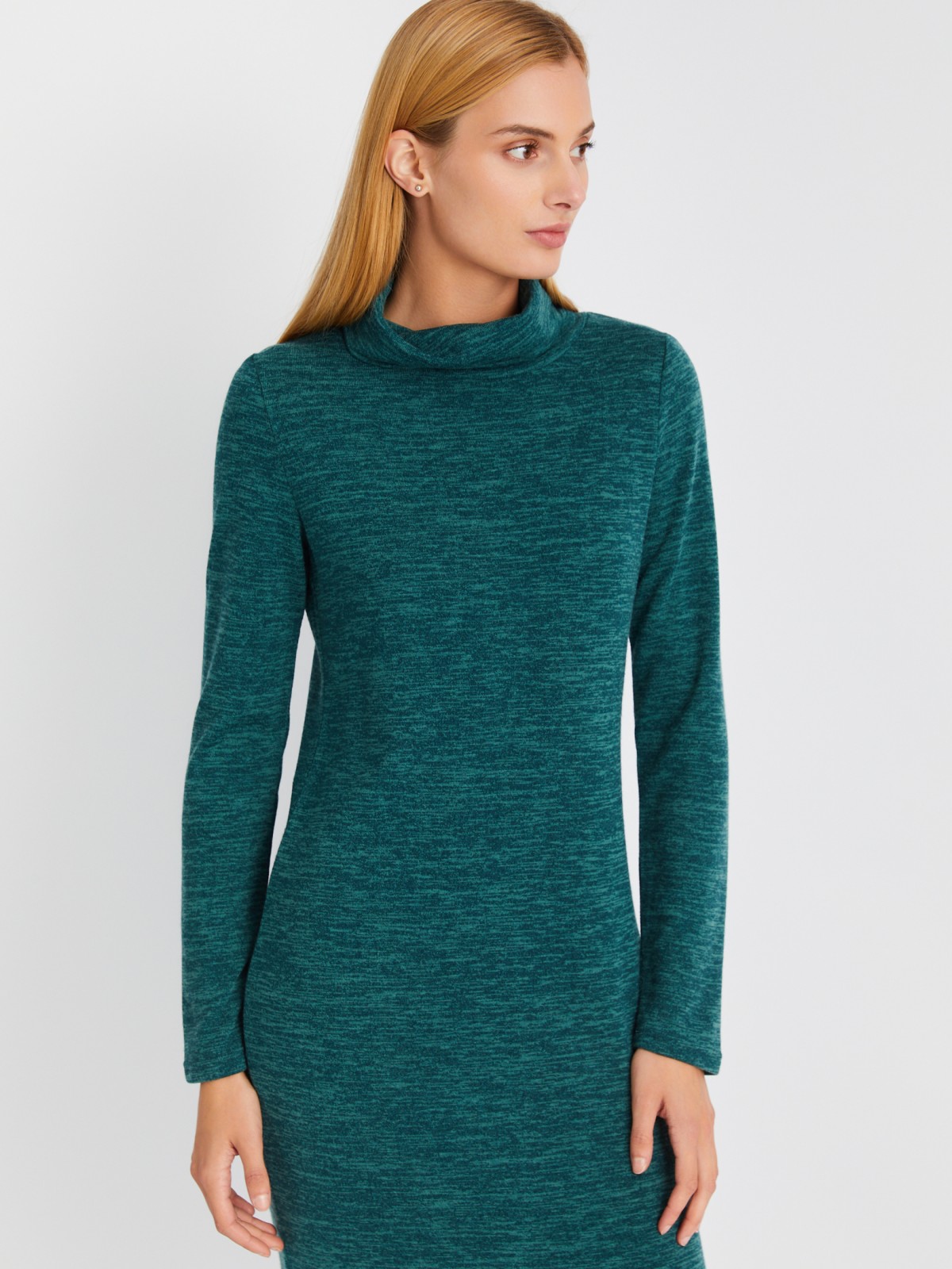 Трикотажное платье-свитер длины миди с высоким горлом zolla 02334819F062, цвет мятный, размер XS - фото 4