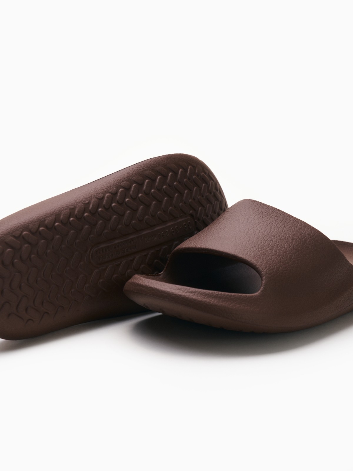 Пляжные шлёпанцы