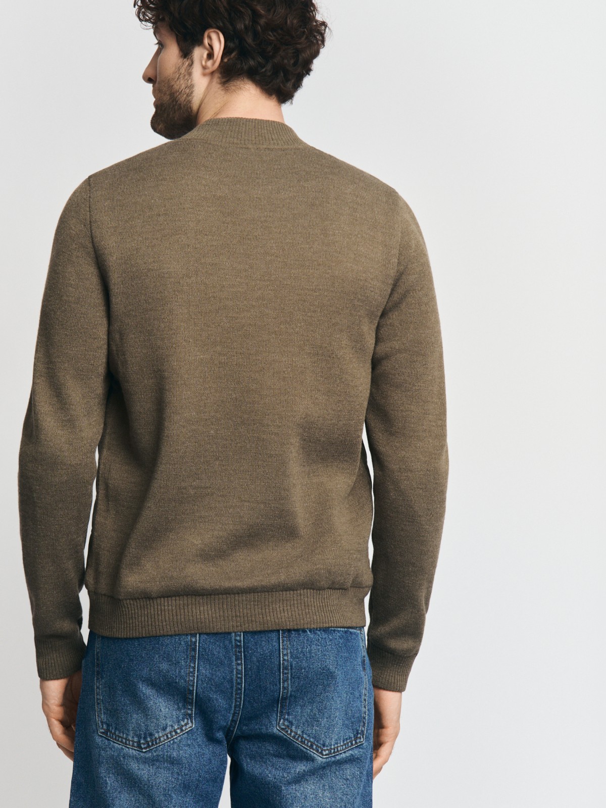 Утеплённая трикотажная толстовка-бомбер на молнии