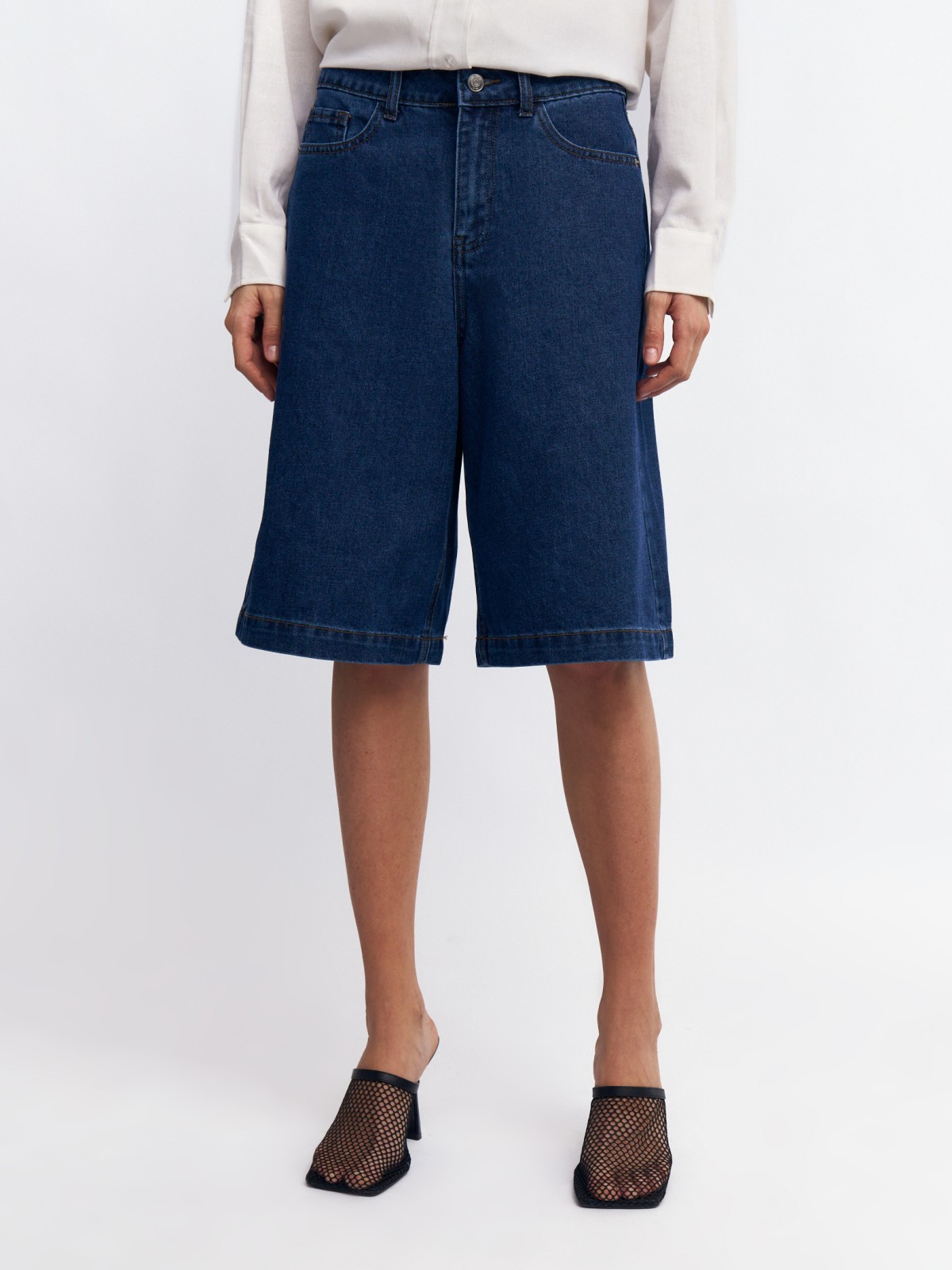 Джинсовые удлинённые шорты-бермуды