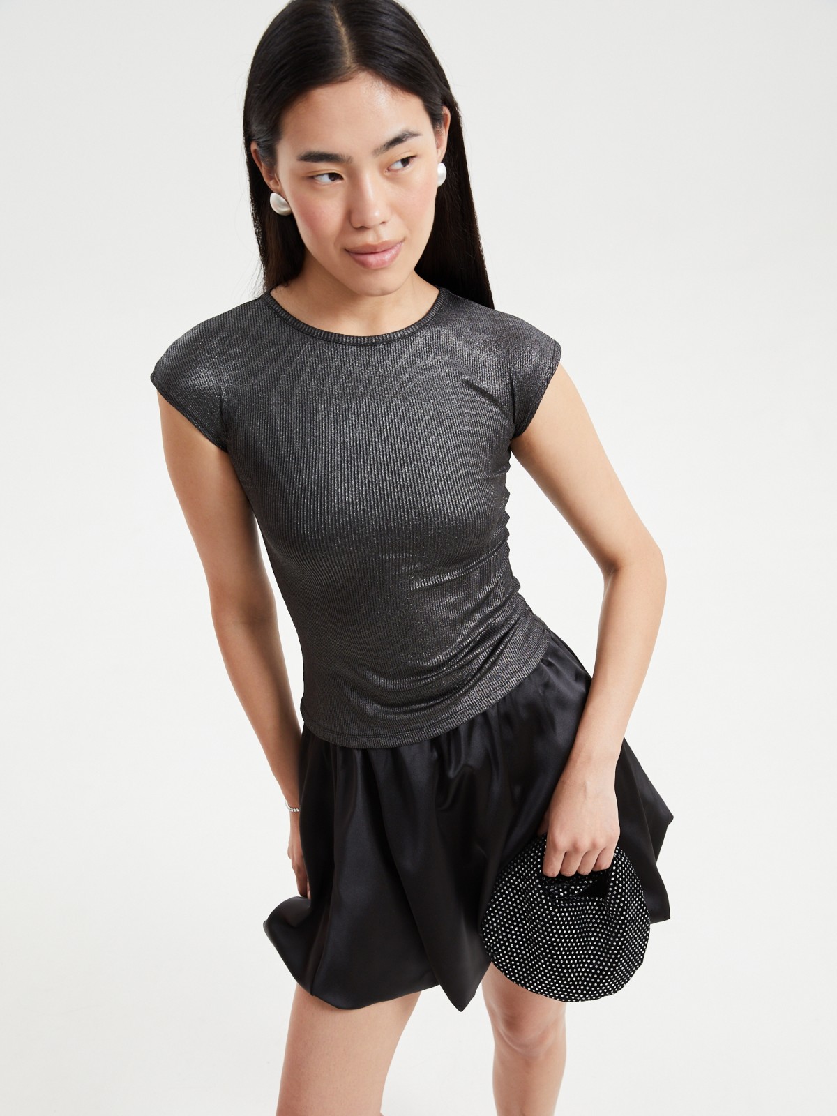 Юбка-баллон мини из атласа на резинке 1799₽