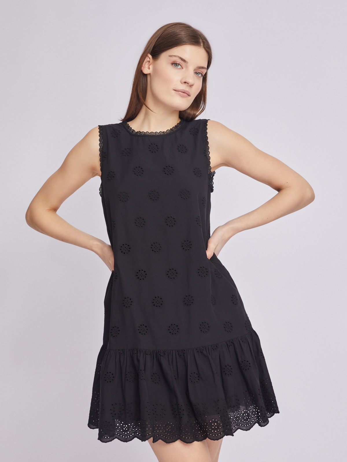 Платье длины мини с вышитым узором без рукавов zolla 023248259333, цвет черный, размер XS