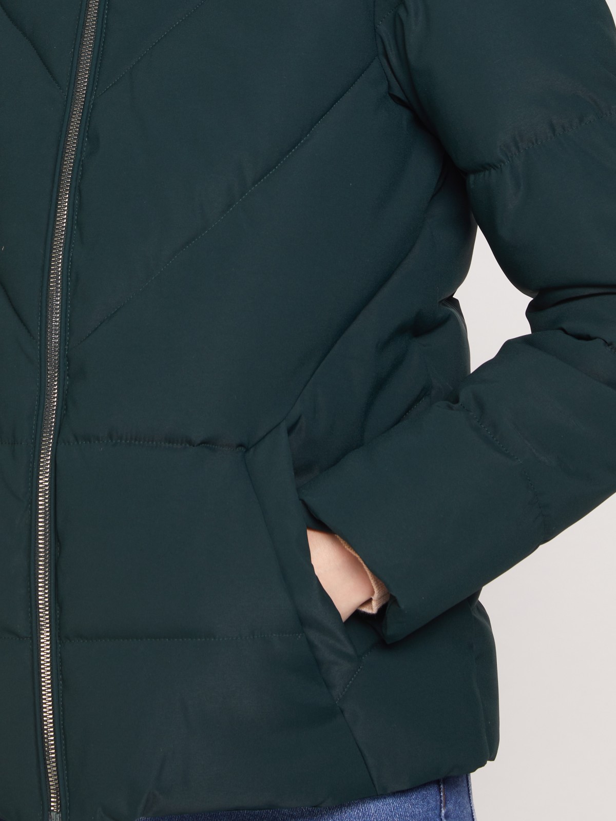Утеплённая стёганая куртка с капюшоном zolla 021335102094, цвет темно-зеленый, размер XS - фото 4