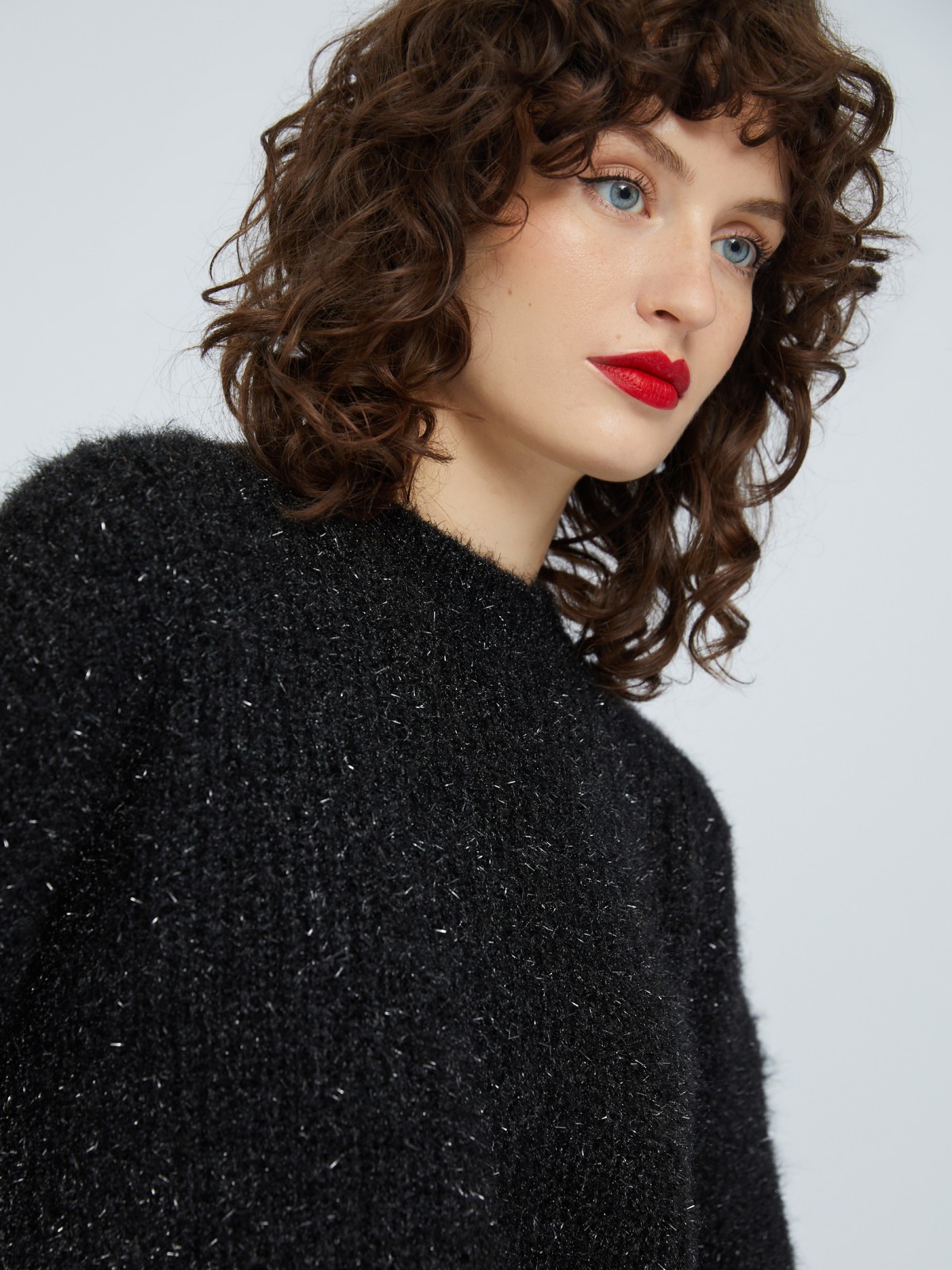 Вязаный пушистый джемпер с люрексом