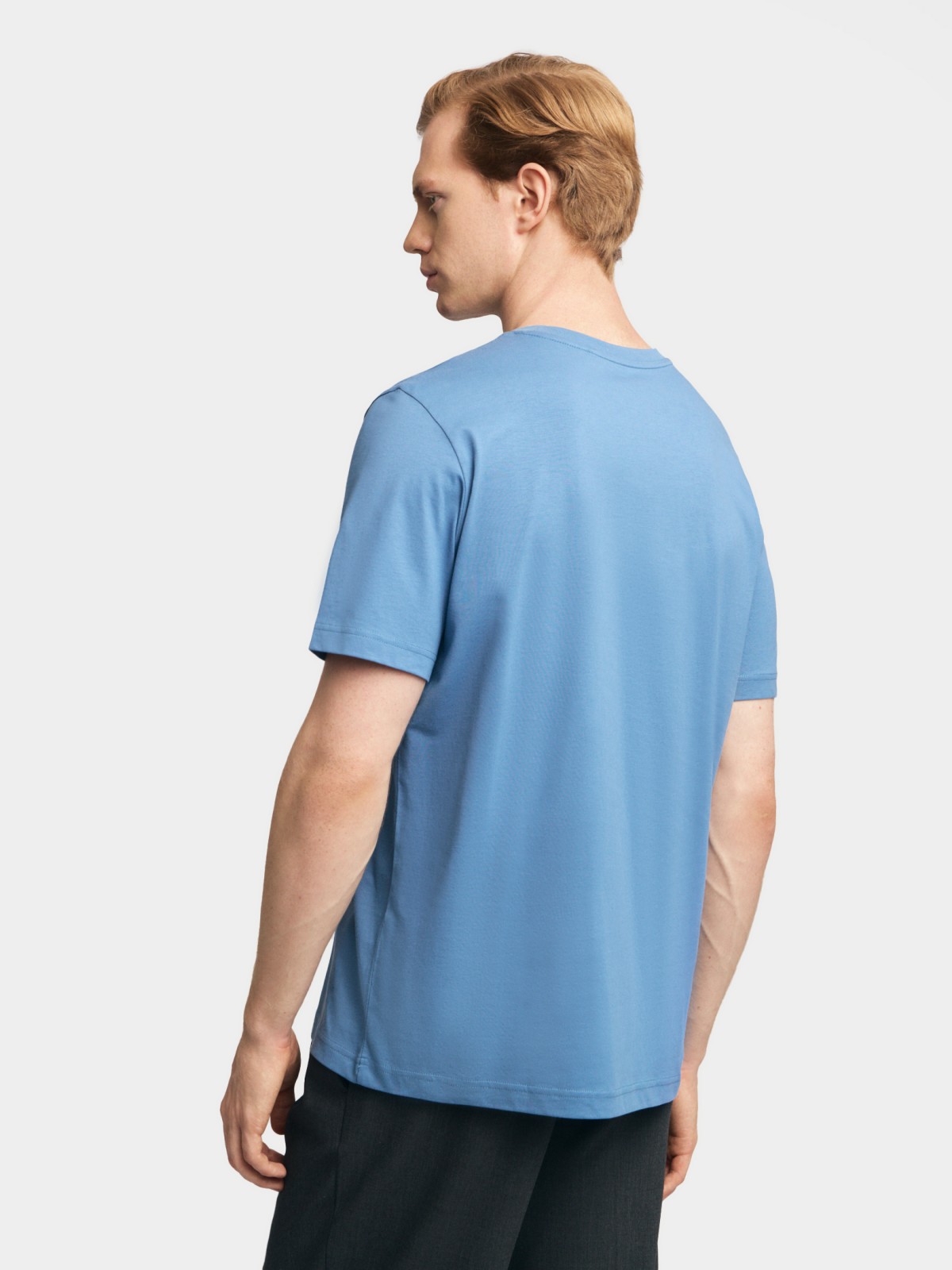 Однотонная футболка из хлопка