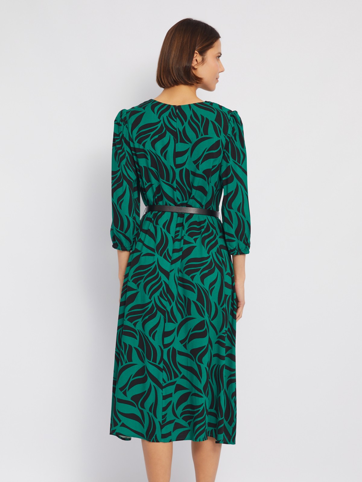 Платье длины миди из вискозы с принтом и ремнём на талию zolla 024128262132, цвет зеленый, размер S - фото 6