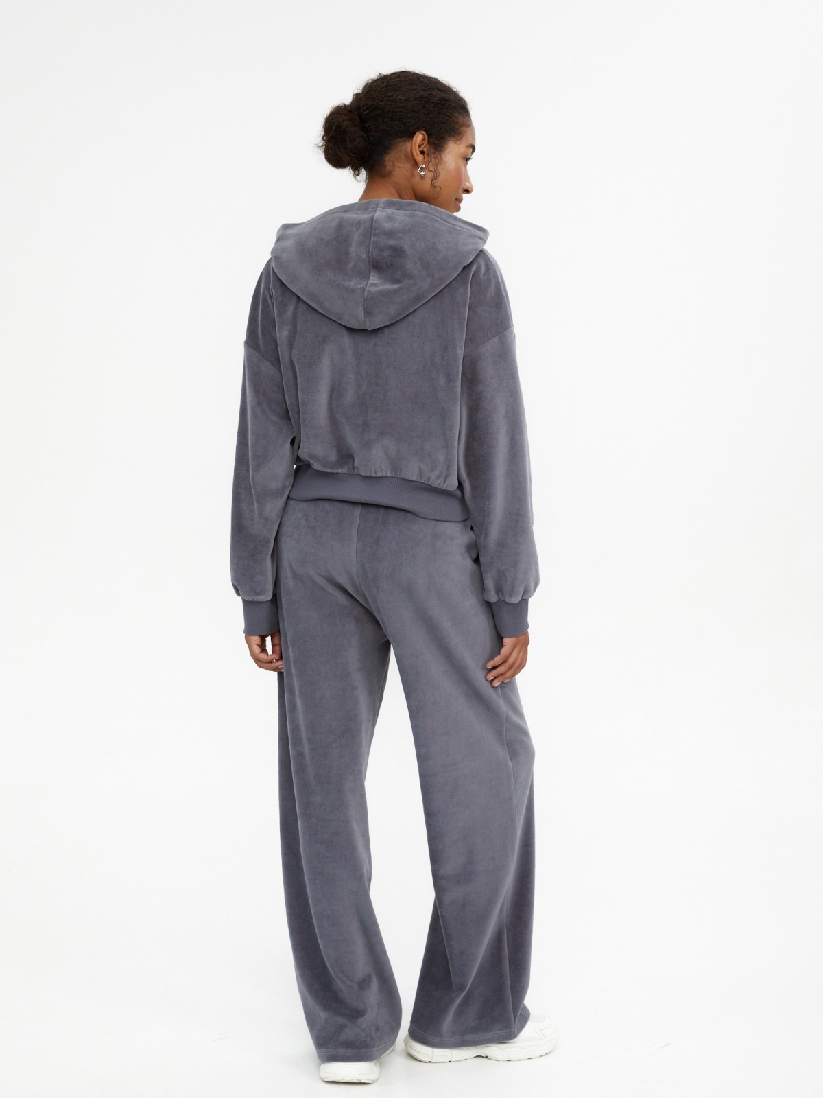 Укороченная толстовка на молнии с капюшоном