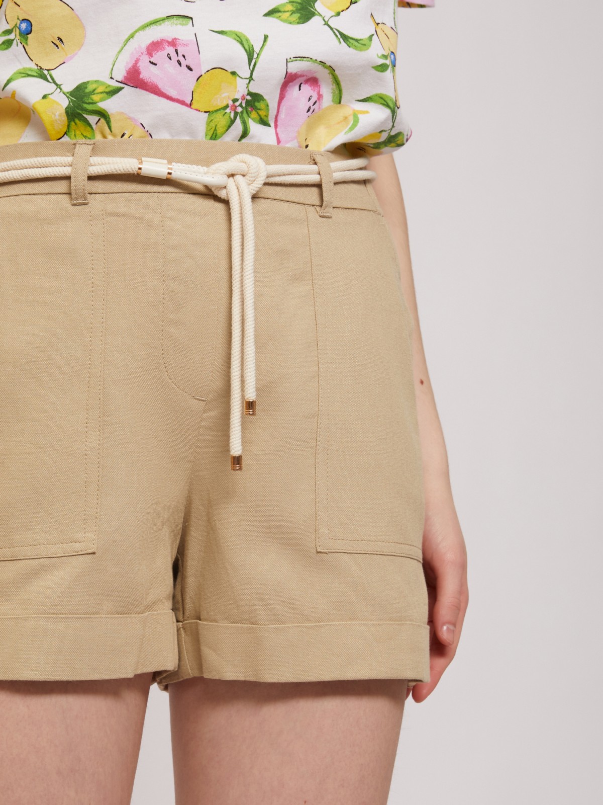 Короткие шорты