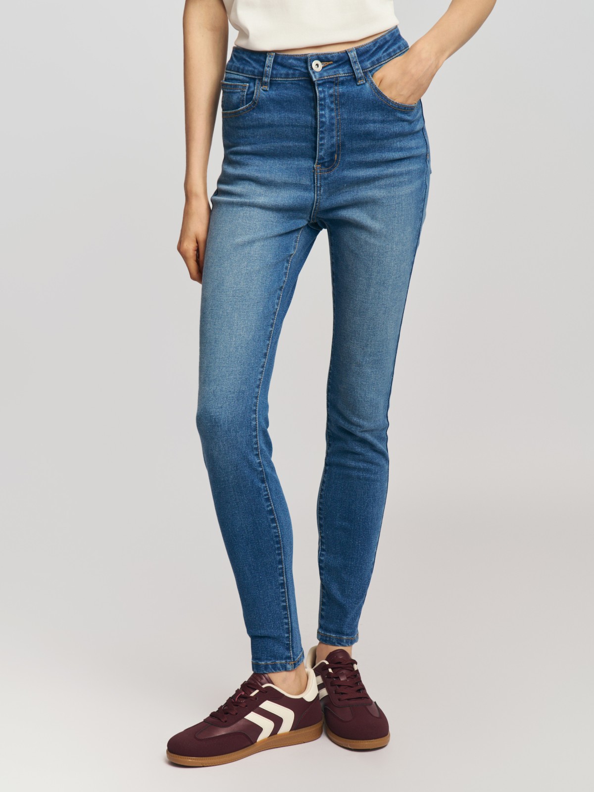 Джинсы силуэта Skinny с высокой посадкой