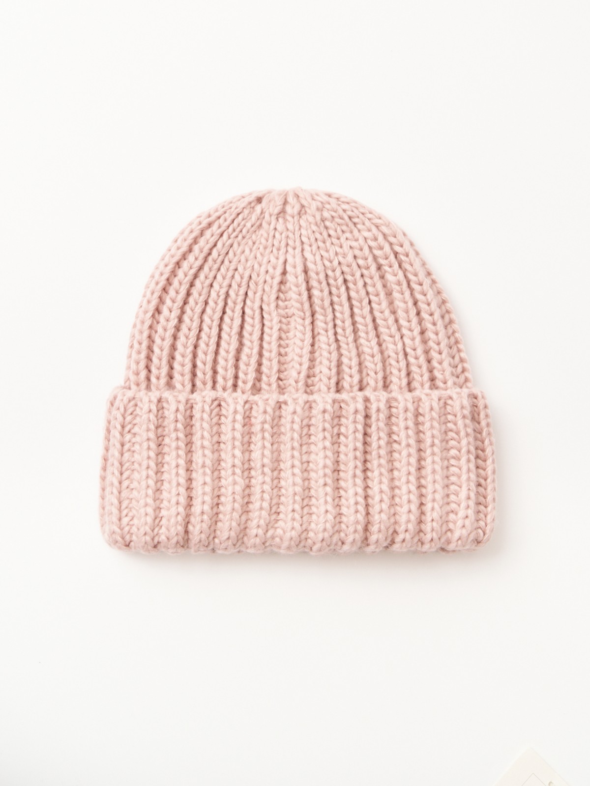 Вязаная шапка-бини с отворотом