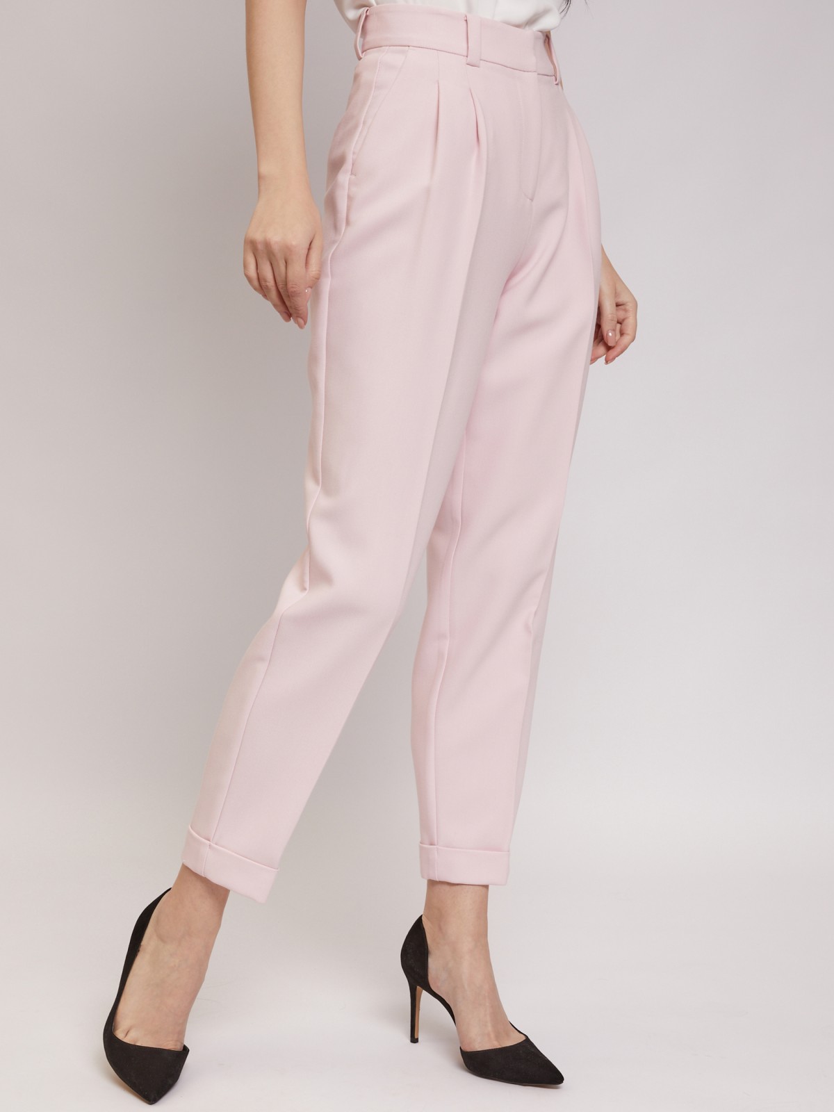 Брюки фасона Carrot