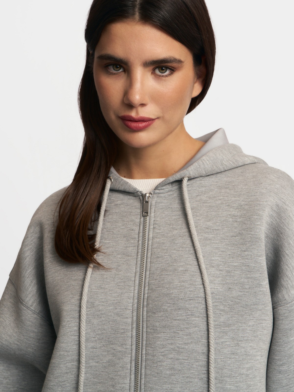 Толстовка на молнии с капюшоном