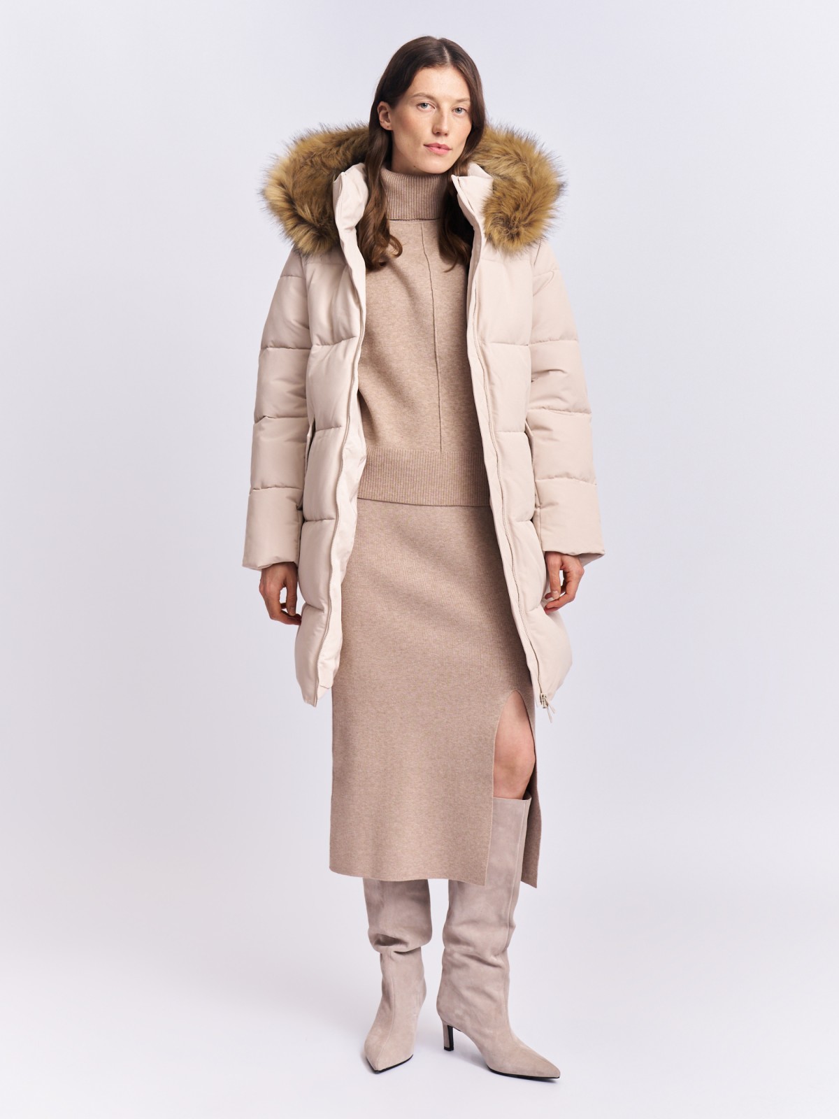 Тёплая куртка-пальто с капюшоном