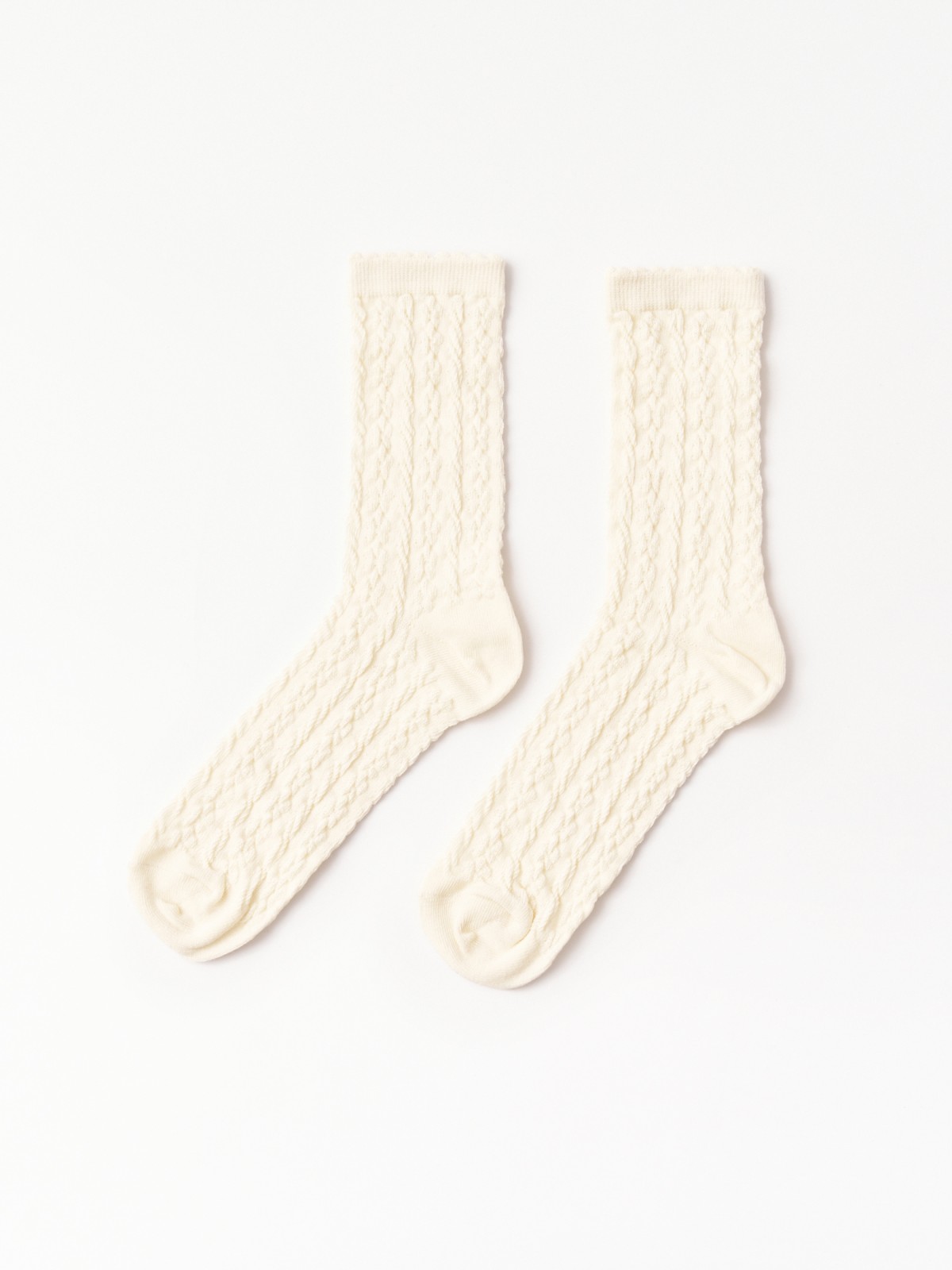 Высокие носки с узором