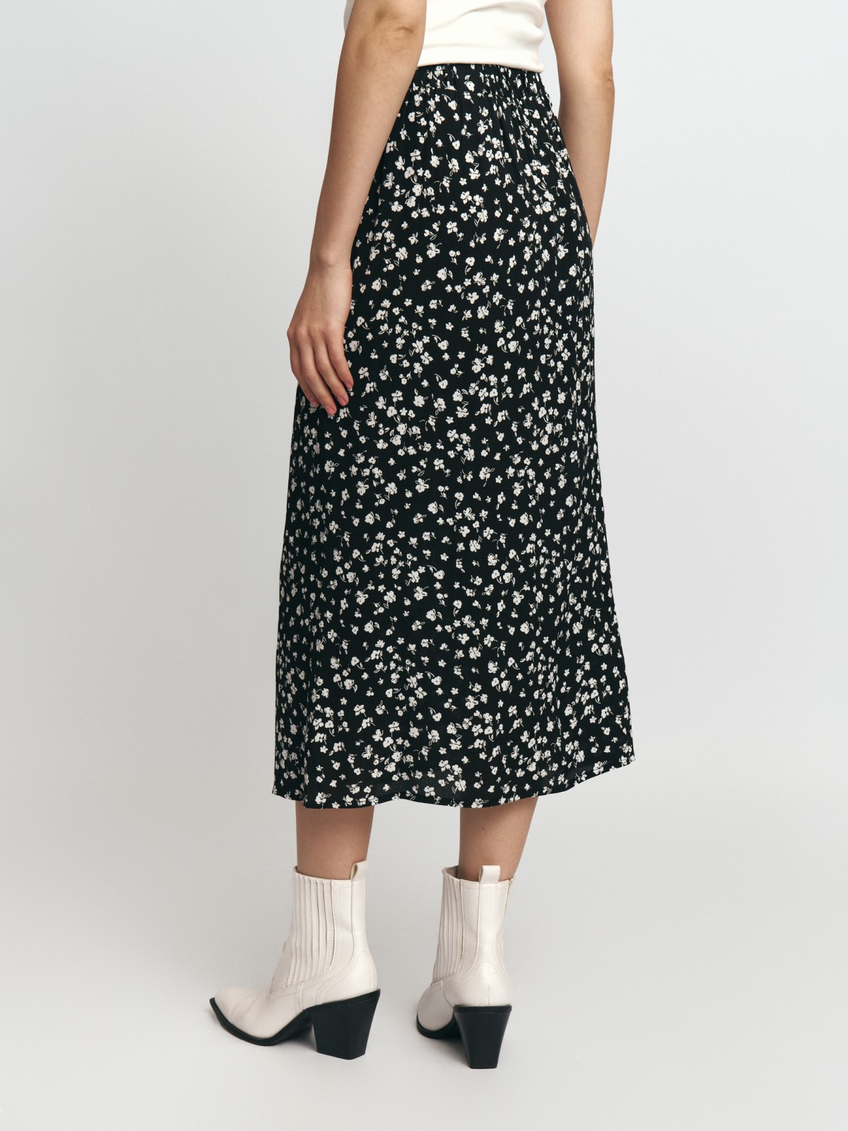 Юбка миди из вискозы на резинке с разрезом