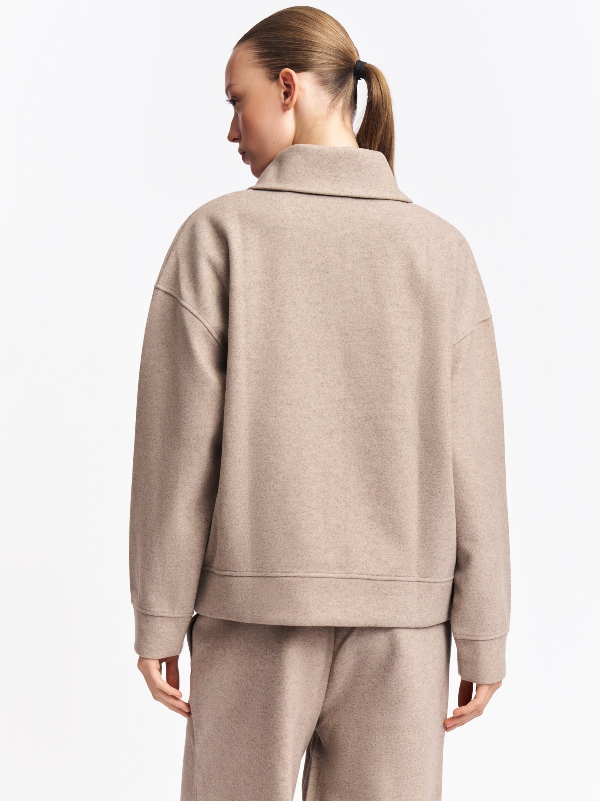 Свитшот с воротником-стойкой на молнии