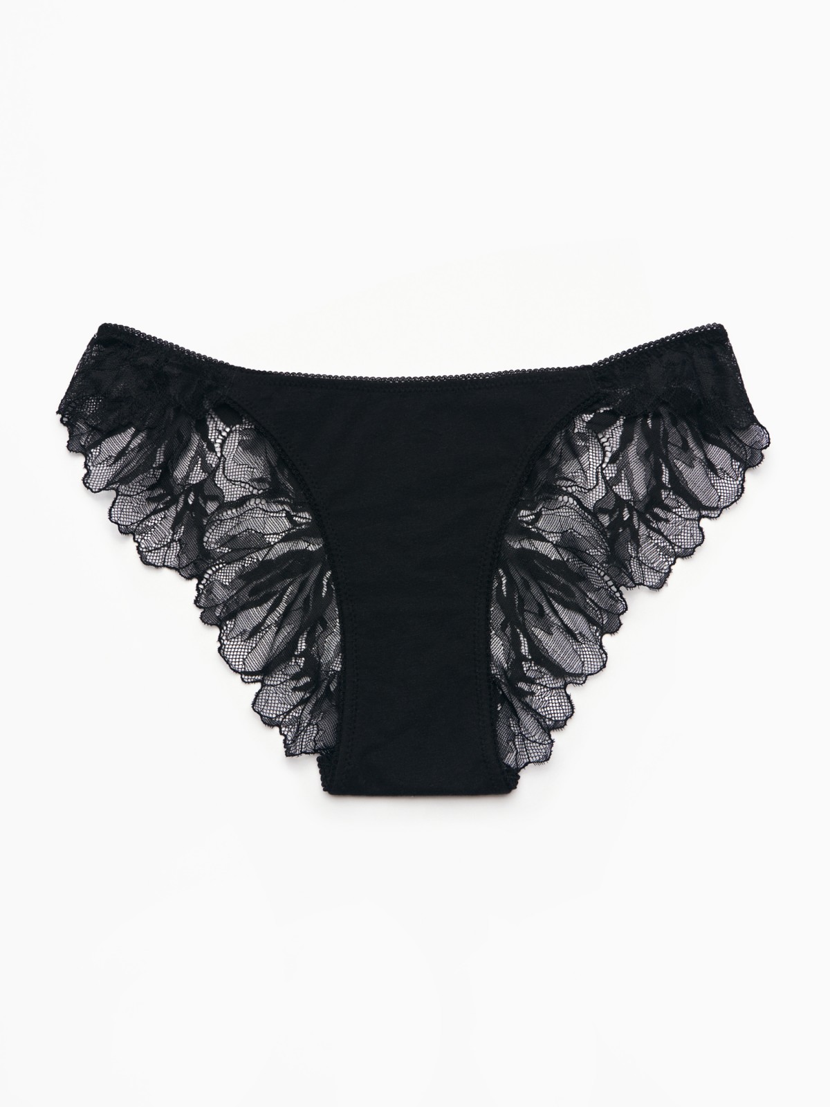 Набор трусов с кружевом (3 шт. в комплекте)