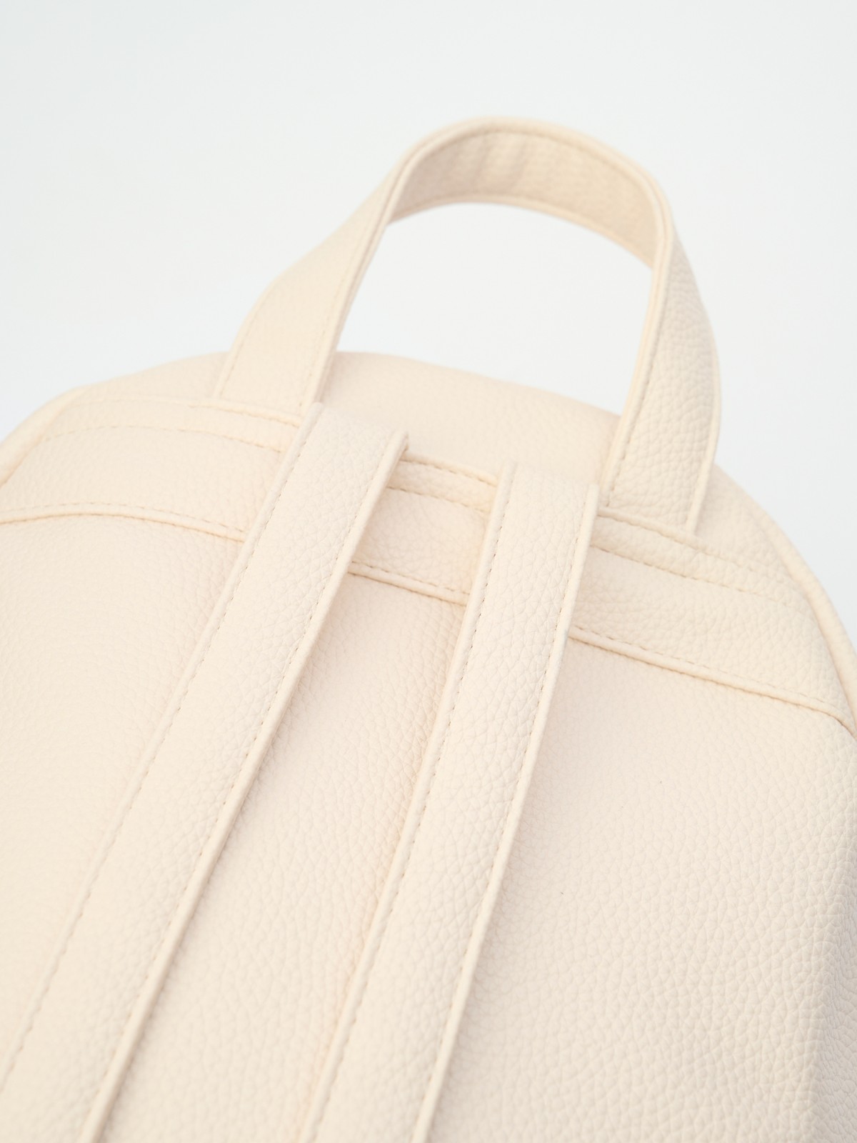 Городской рюкзак из экокожи