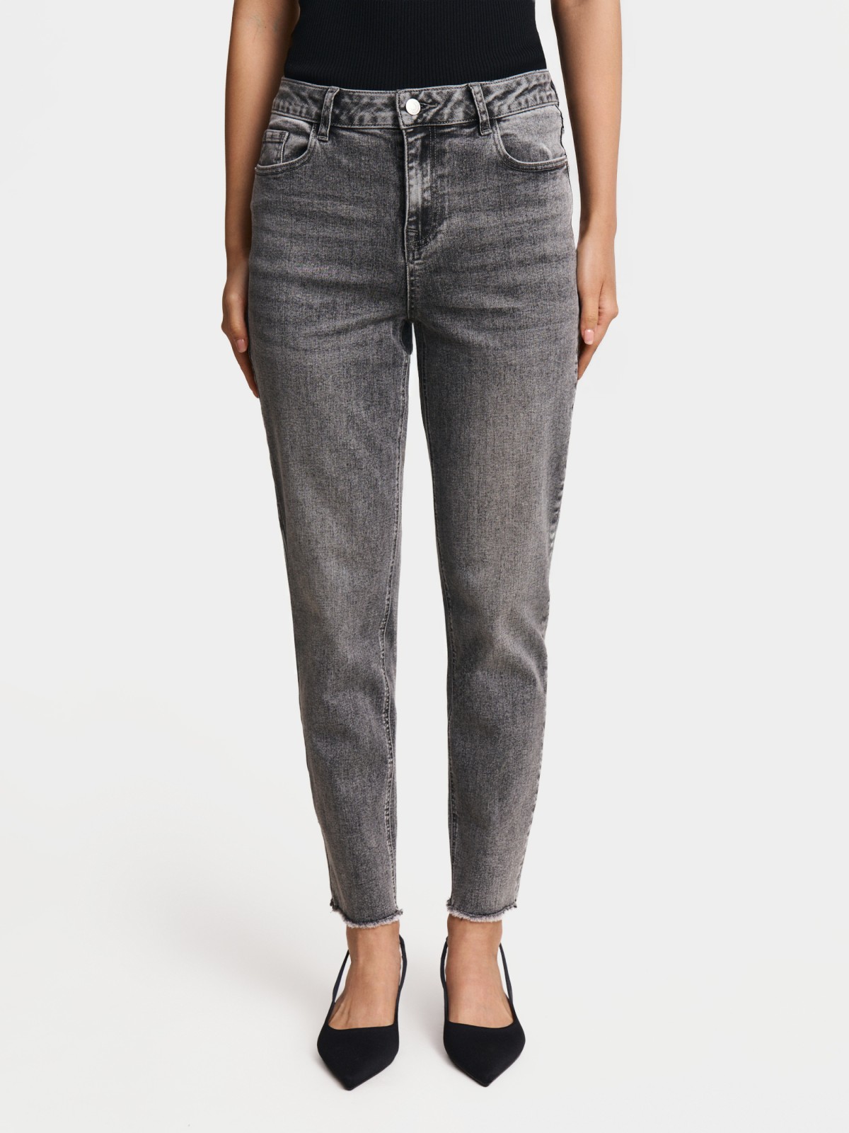 Джинсы силуэта Boyfriend со средней посадкой