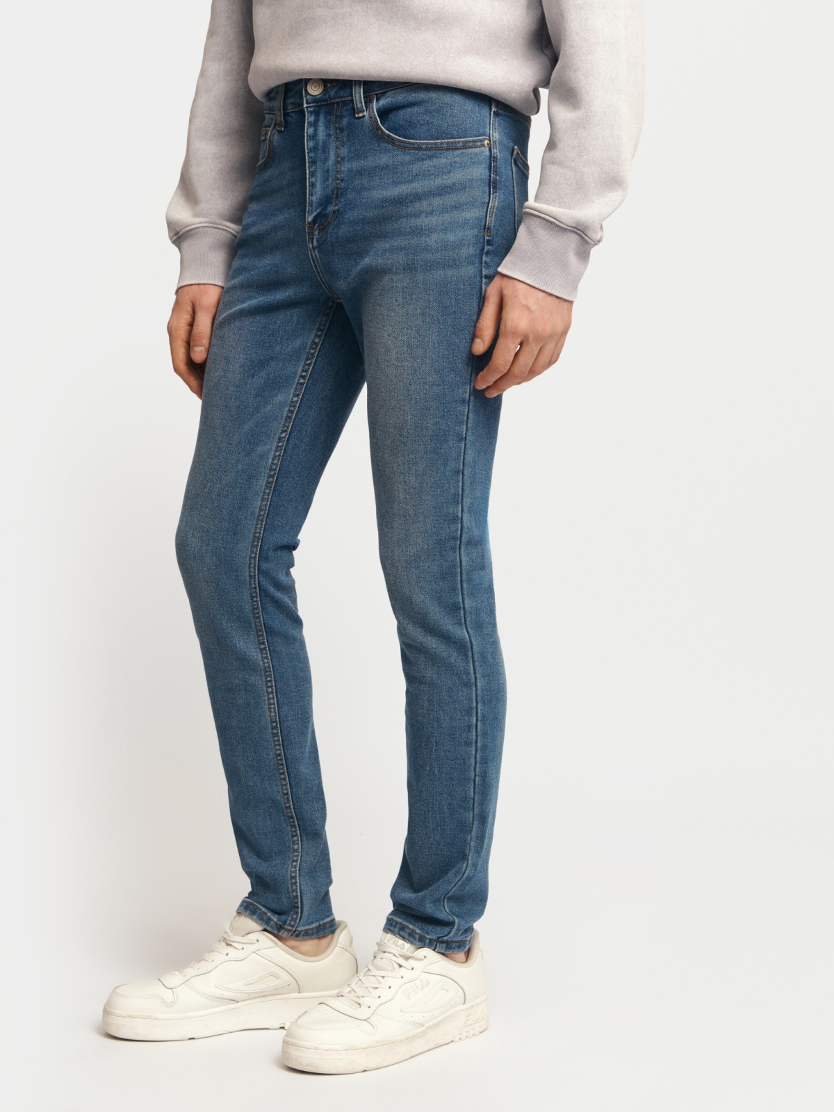 Джинсы фасона Skinny