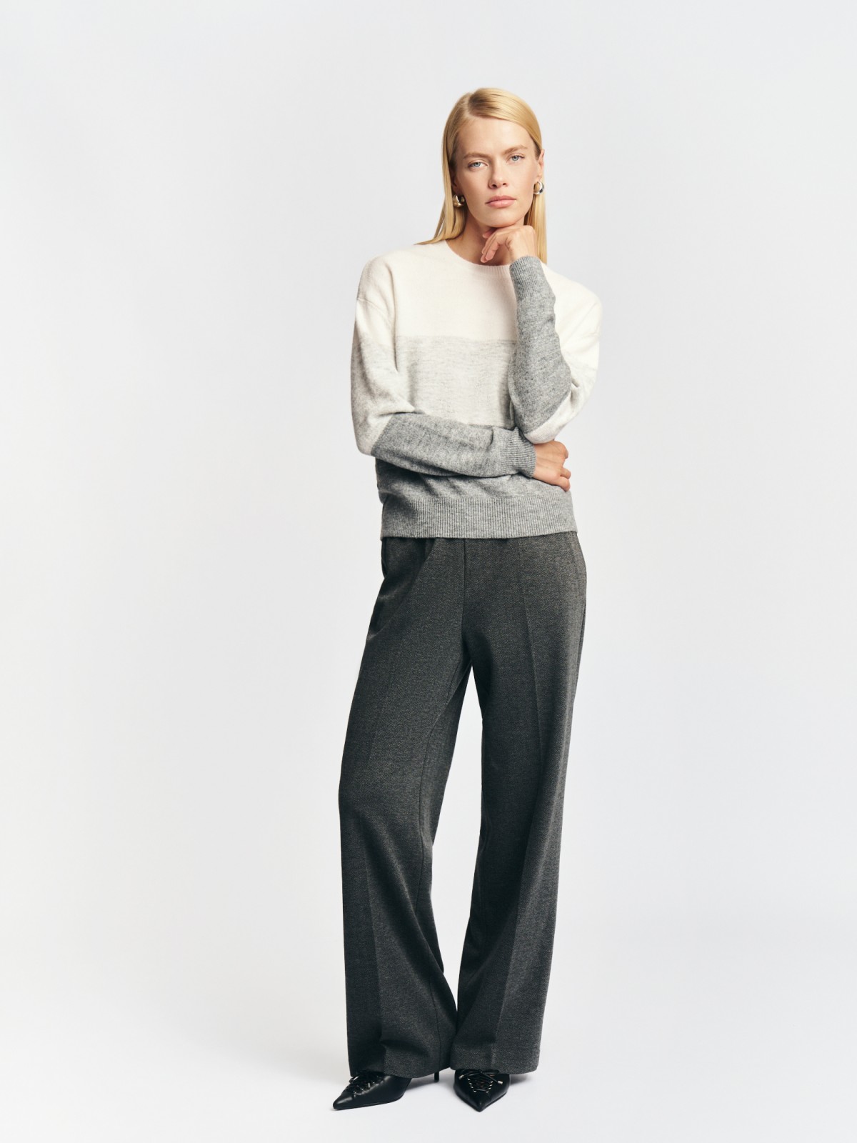 Вязаный джемпер в стиле колор-блок