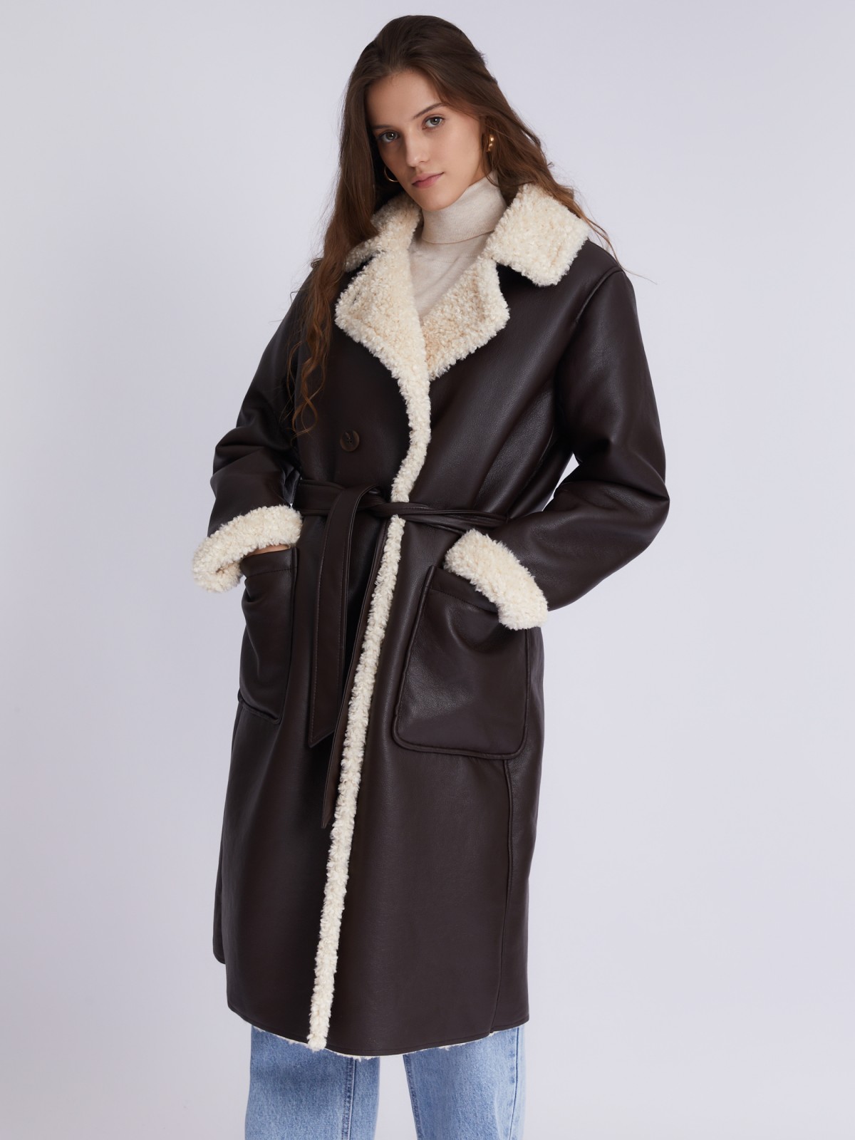 Длинное тёплое пальто-дублёнка из экокожи с искусственным мехом по подкладке и с поясом zolla 023335507074, цвет коричневый, размер S - фото 3
