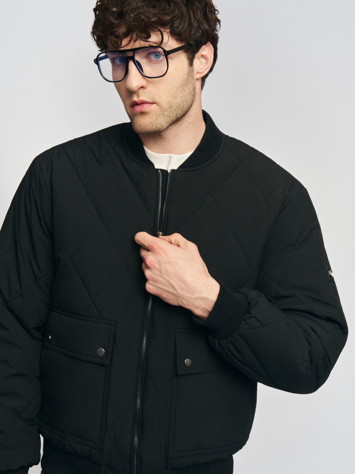 Тёплая стёганая куртка-бомбер на синтепоне