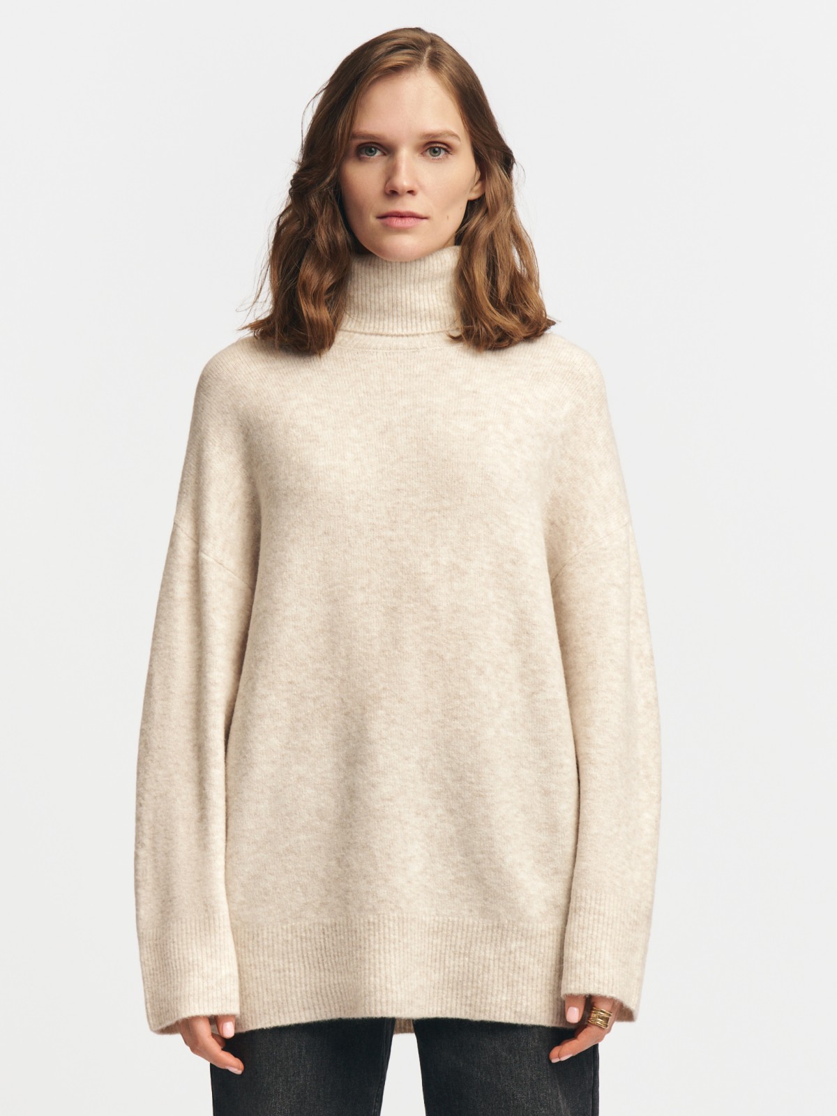 Длинный вязаный свитер с шерстью