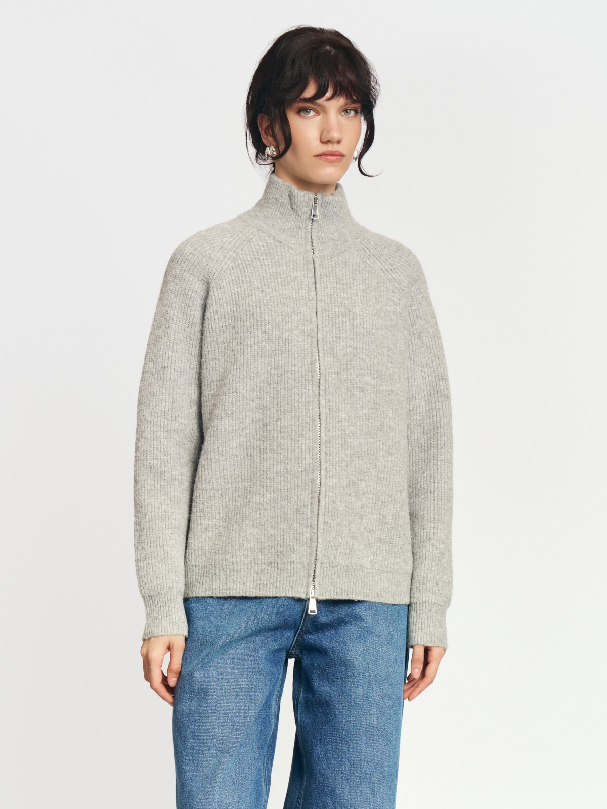 Вязаная толстовка на молнии с горлом