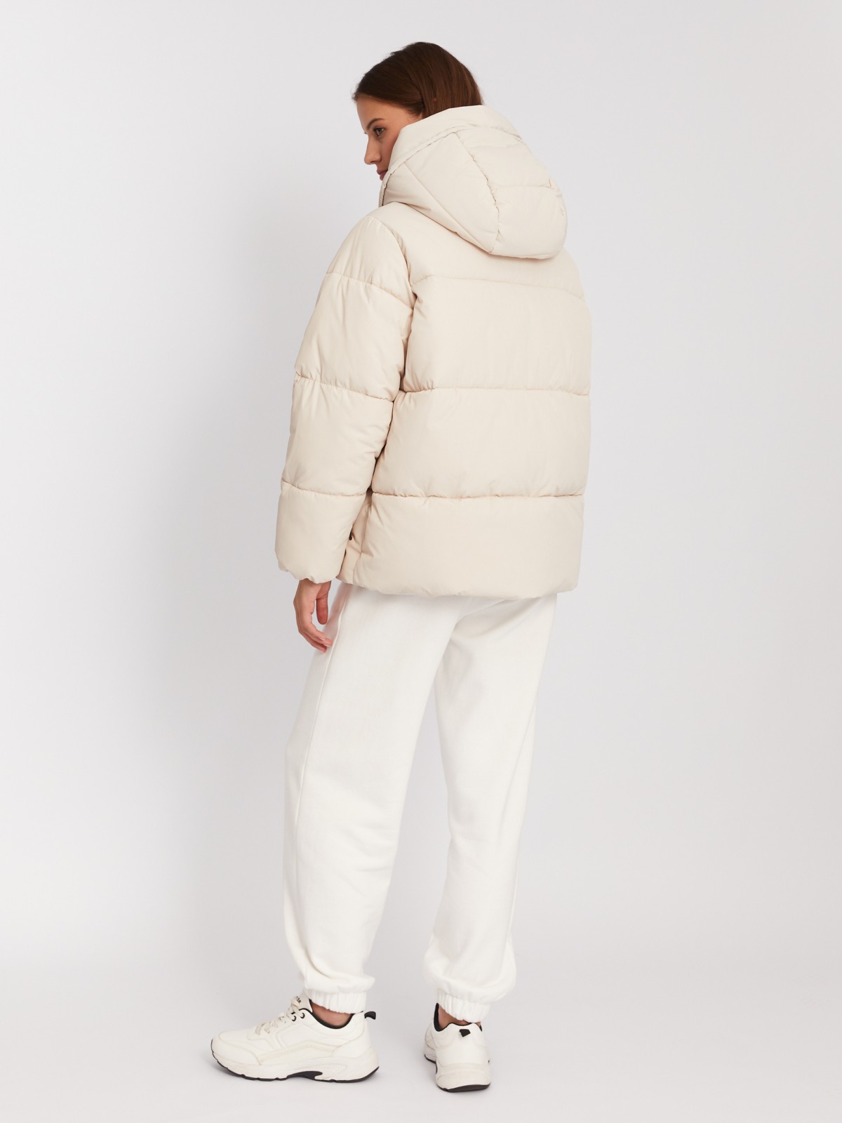 Тёплая дутая стёганая куртка с капюшоном и двойным воротником zolla 023345112104, цвет молоко, размер XS - фото 6