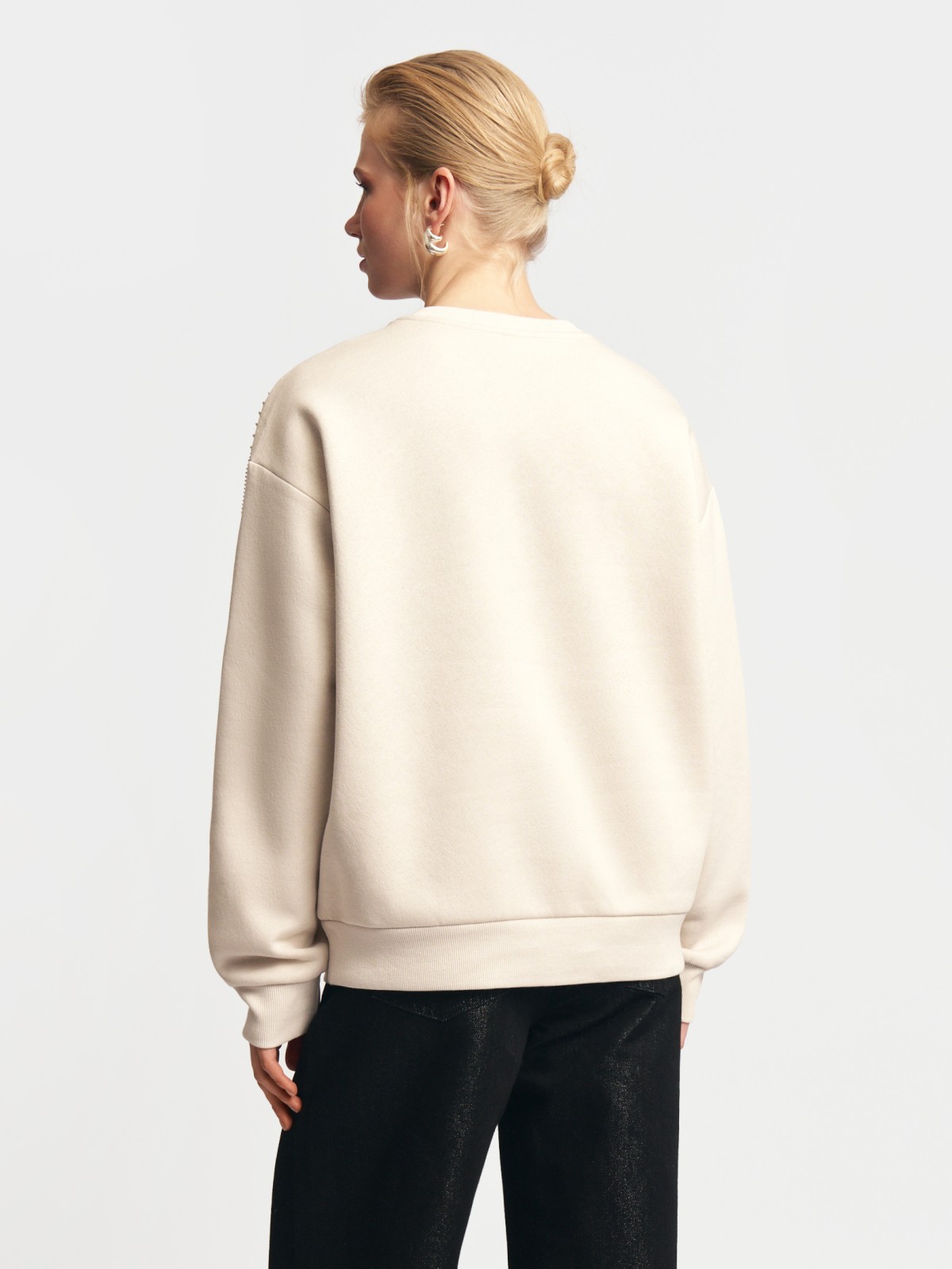 Свитшот расслабленного фасона с бахромой