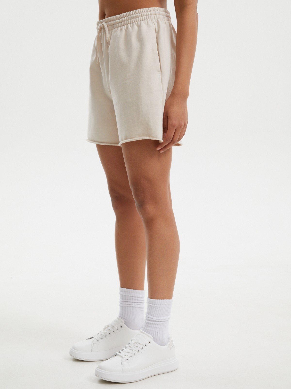 Трикотажные короткие шорты из хлопка