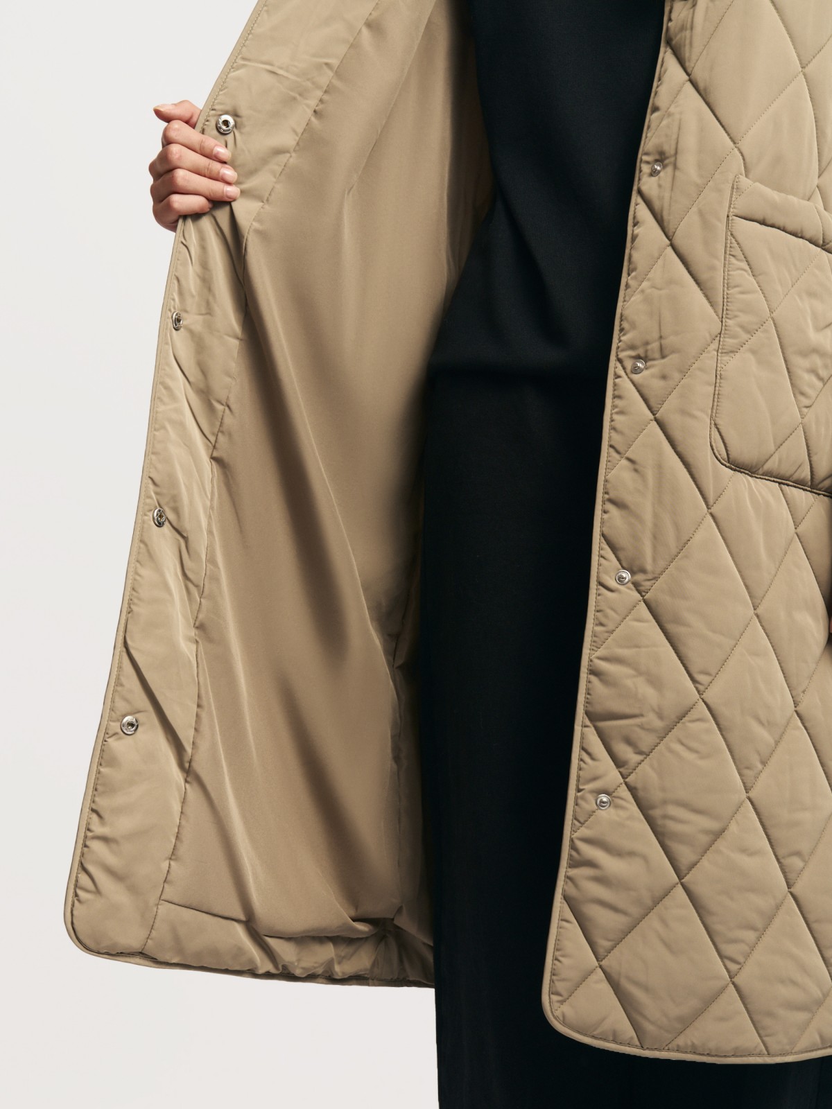 Длинная куртка-пальто на синтепоне с капюшоном