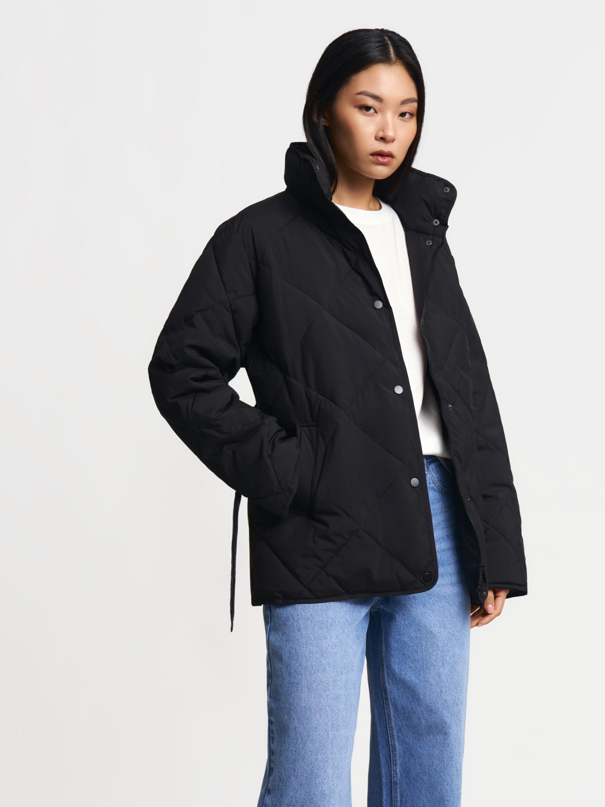 Тёплая куртка с воротником и поясом