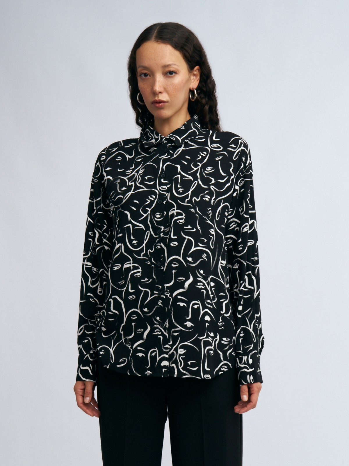 Рубашка оверсайз силуэта из вискозы с принтом